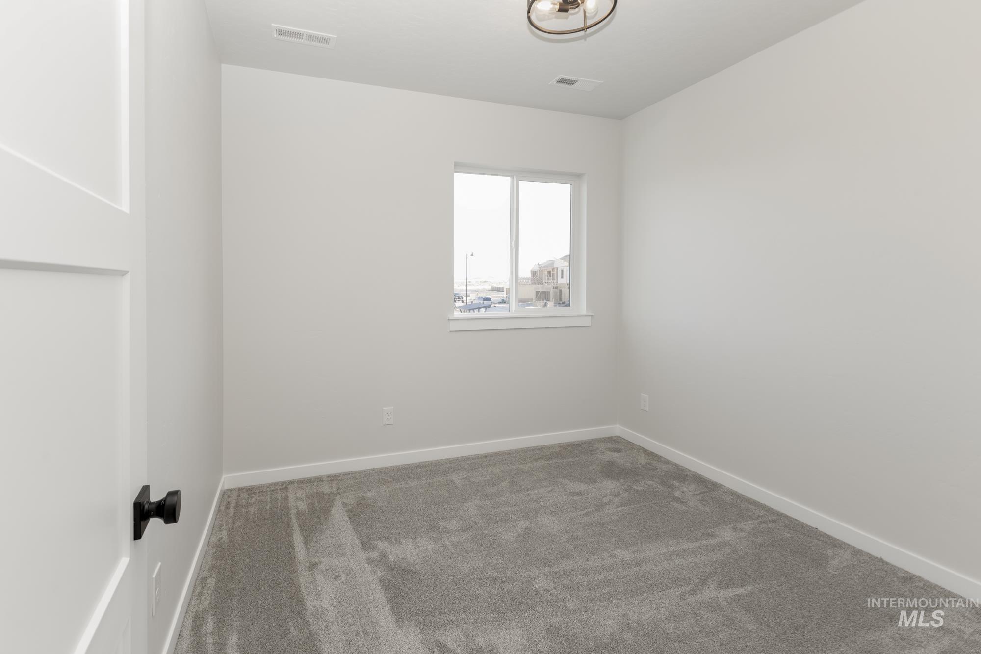 6962 S Cheyenne Ave Property Photo 13