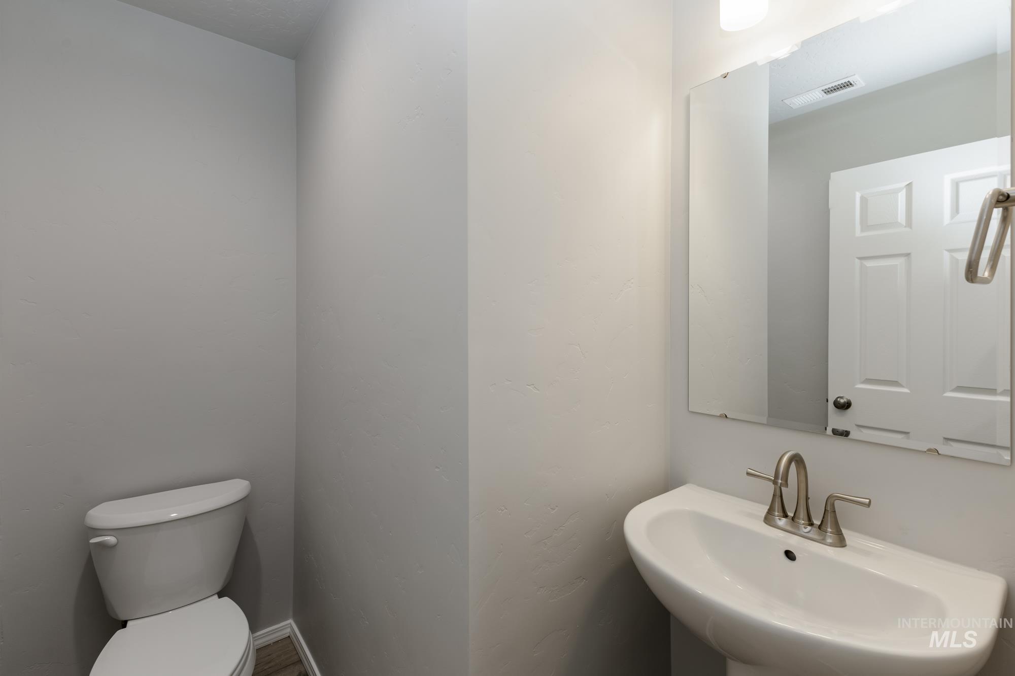 14871 N Fishing Creek Ave Property Photo 10