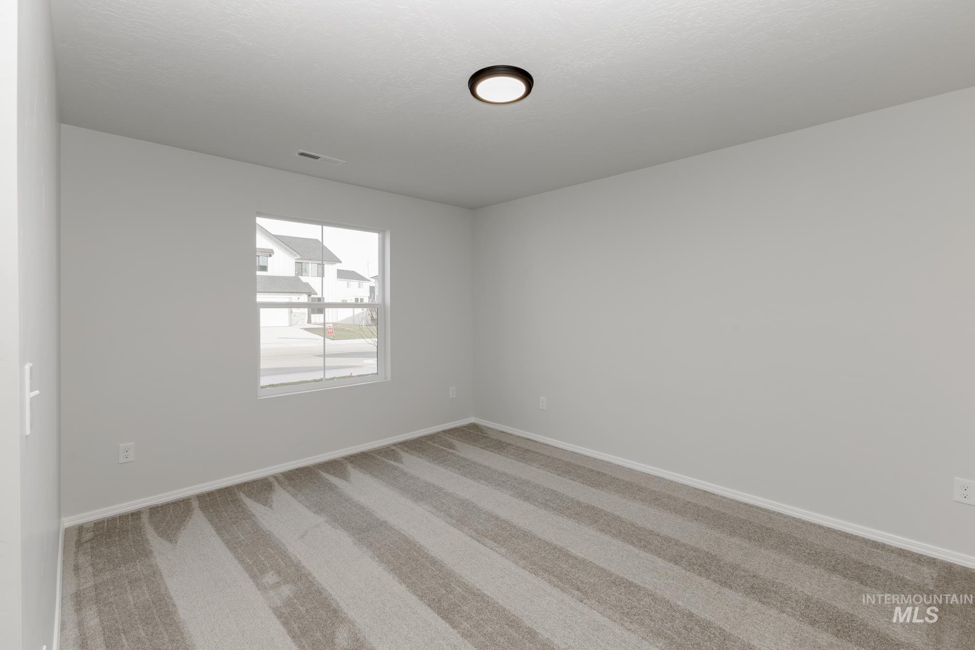 14847 N Fishing Creek Ave Property Photo 3