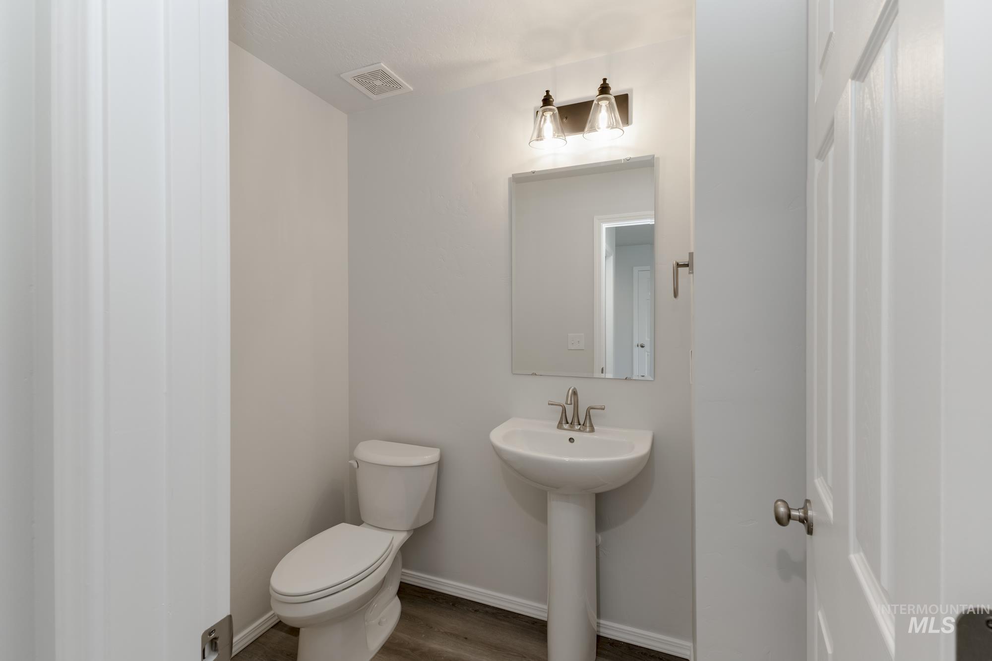 14847 N Fishing Creek Ave Property Photo 9