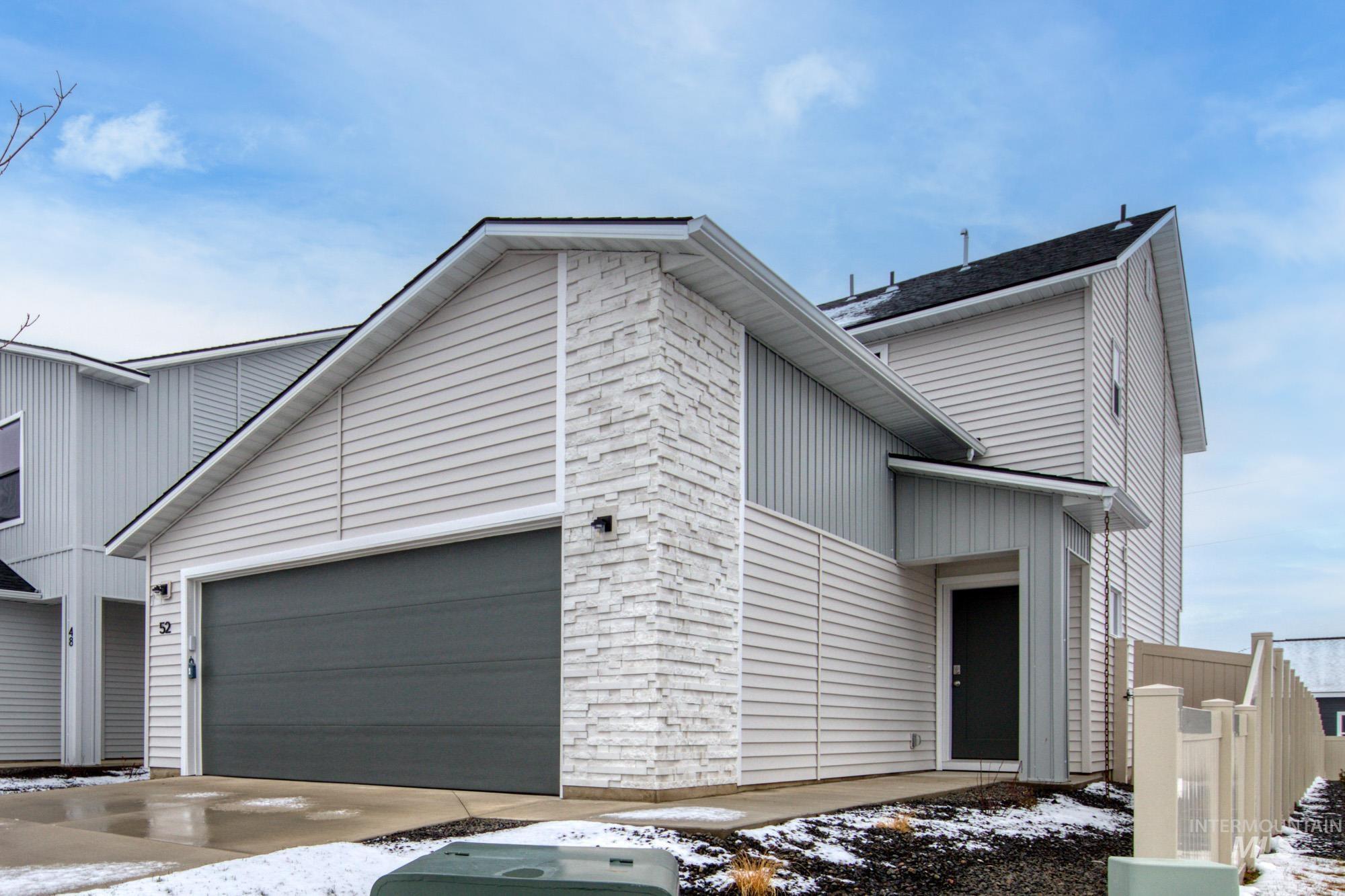 52 S Woodland Grove Way Property Photo 1
