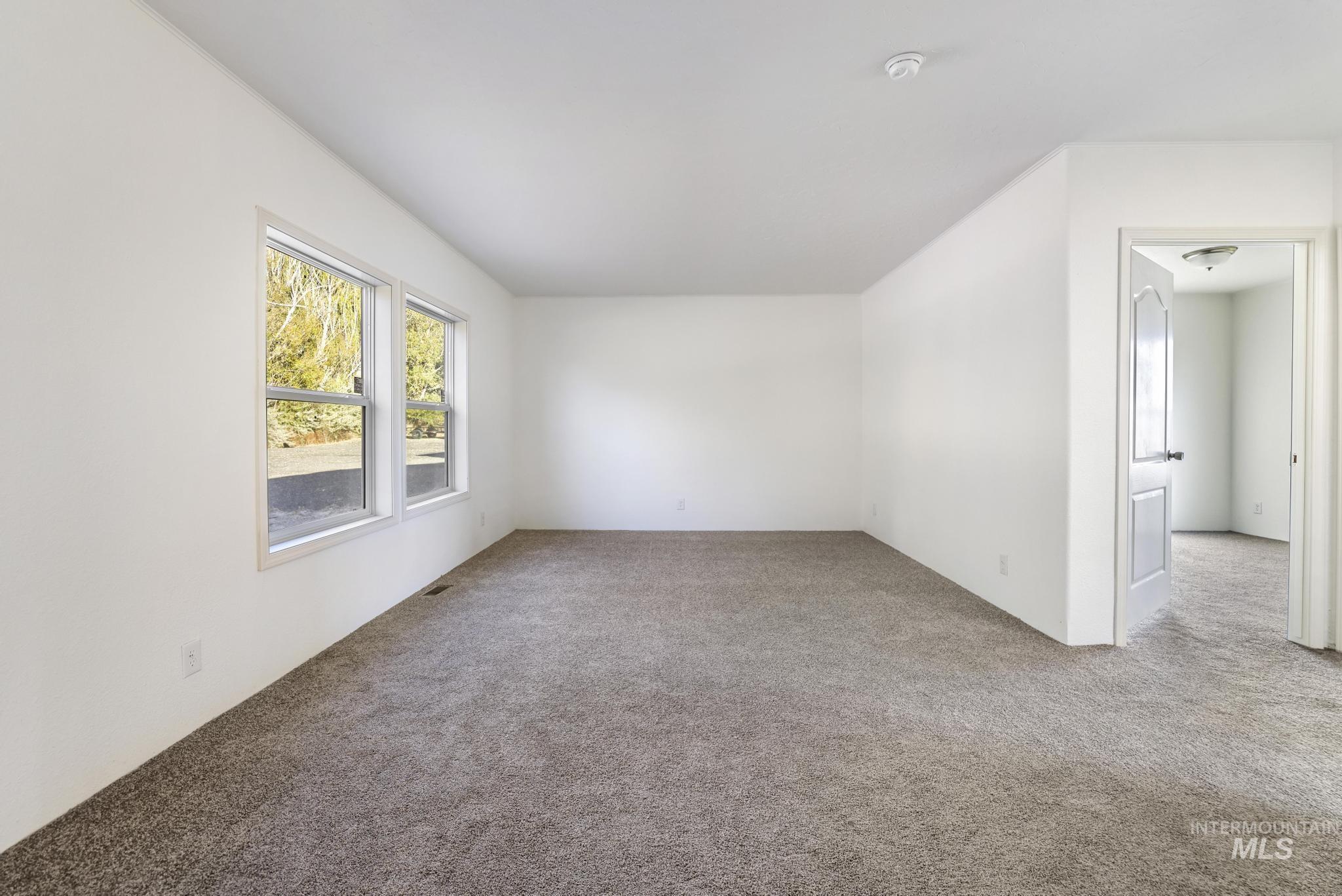 151 Sunset Dr N Property Photo 31