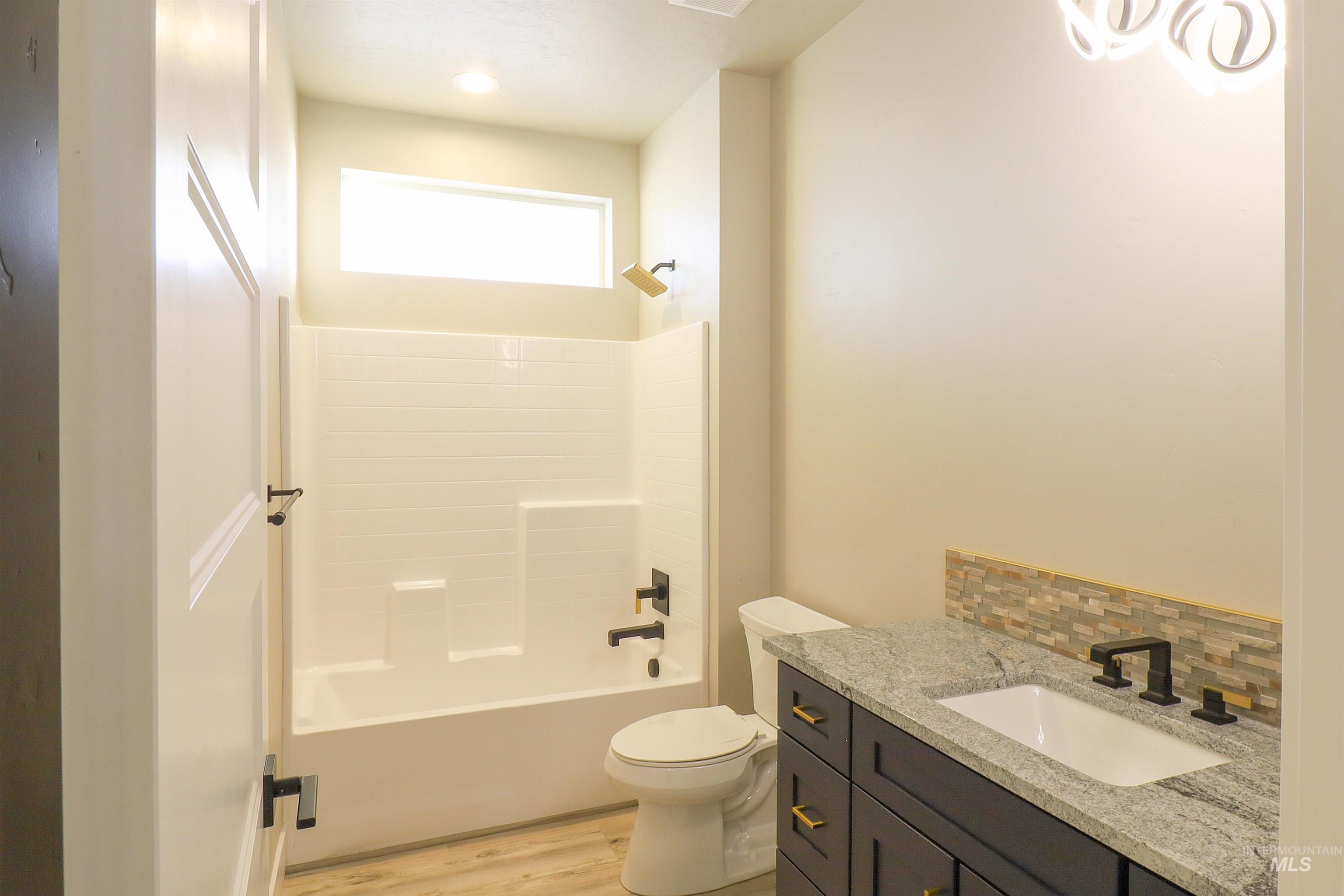 734 W Contender Property Photo 5