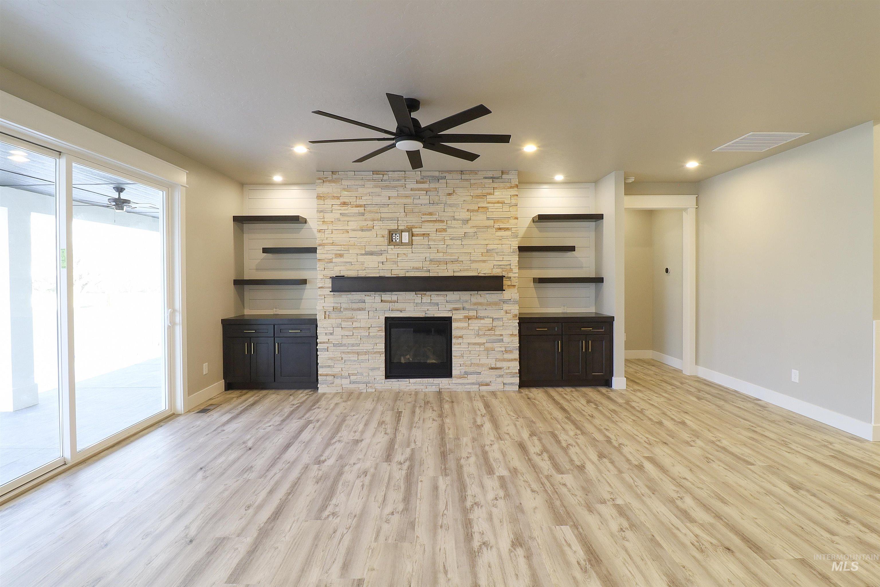 734 W Contender Property Photo 10