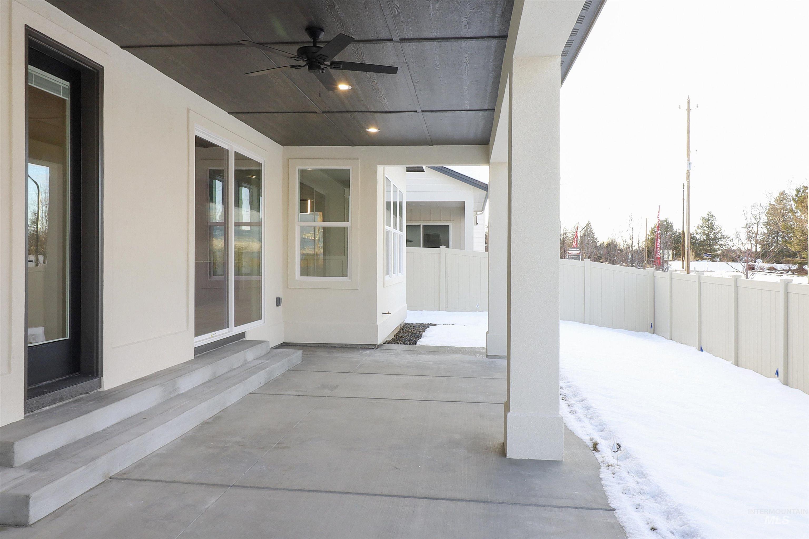 734 W Contender Property Photo 18