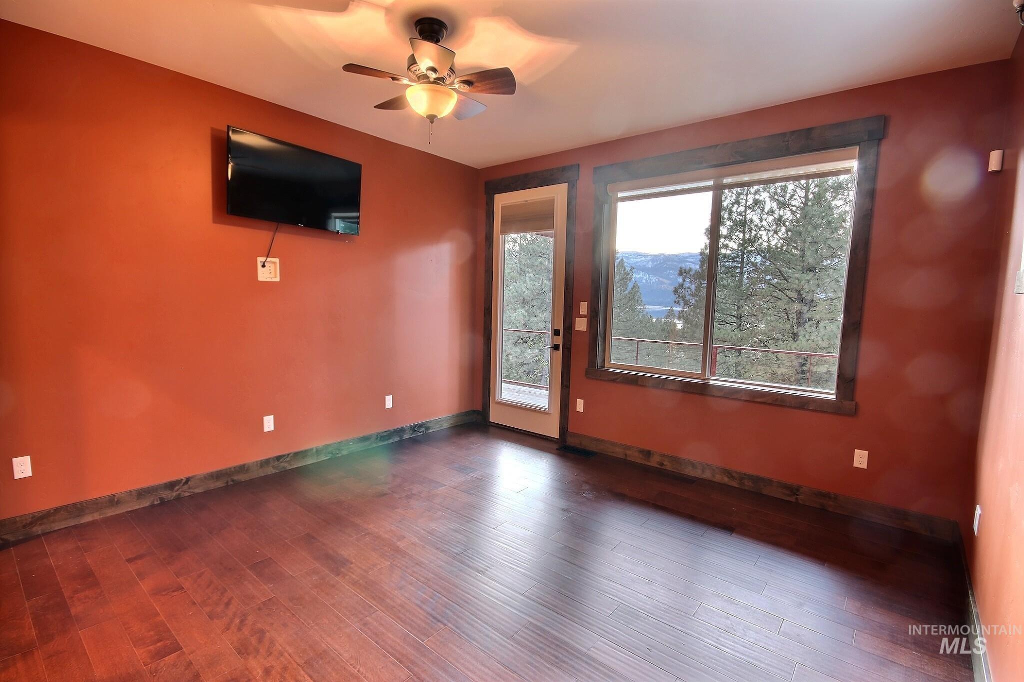 1286 Shore Drive Property Photo 12
