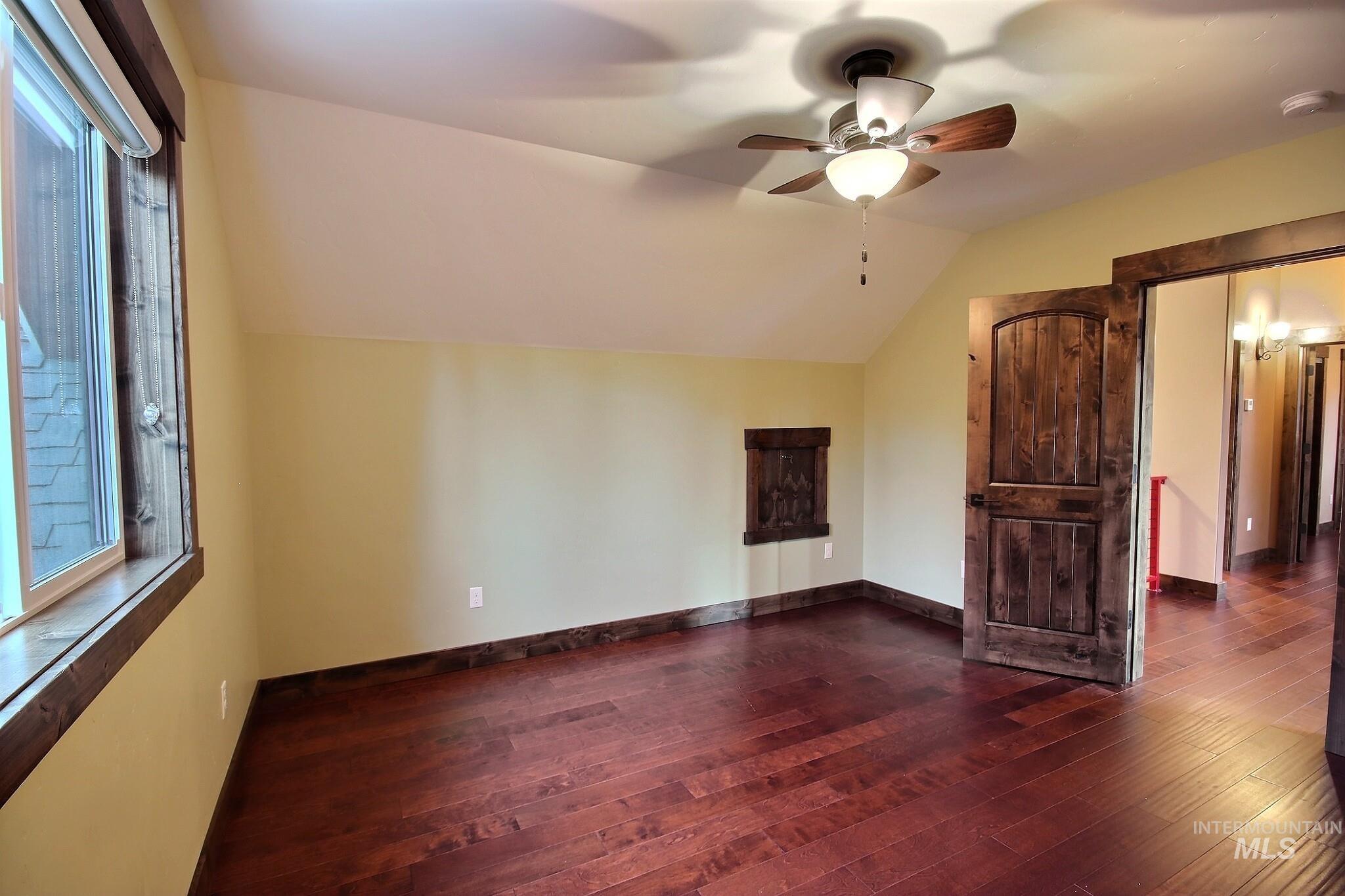 1286 Shore Drive Property Photo 19