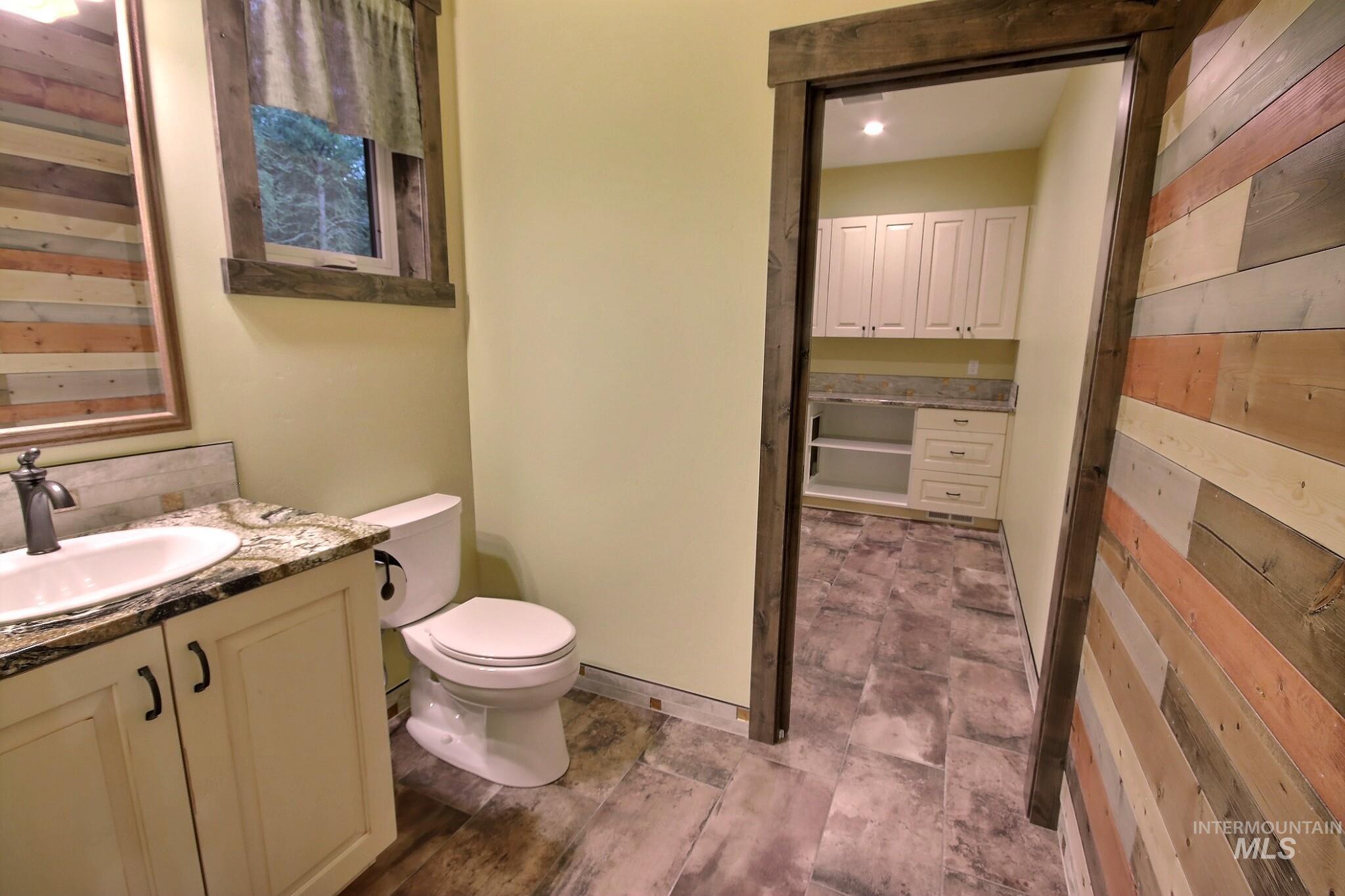 1286 Shore Drive Property Photo 23