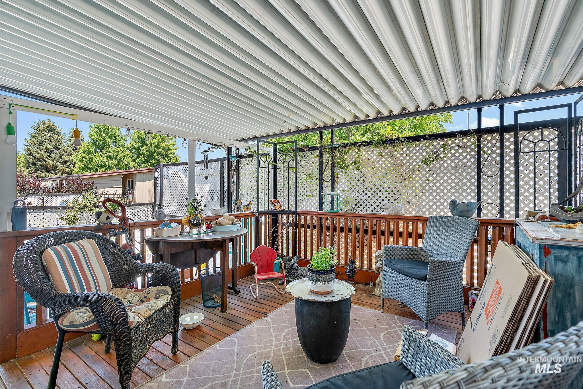 7098 Royal Glen Property Photo 17