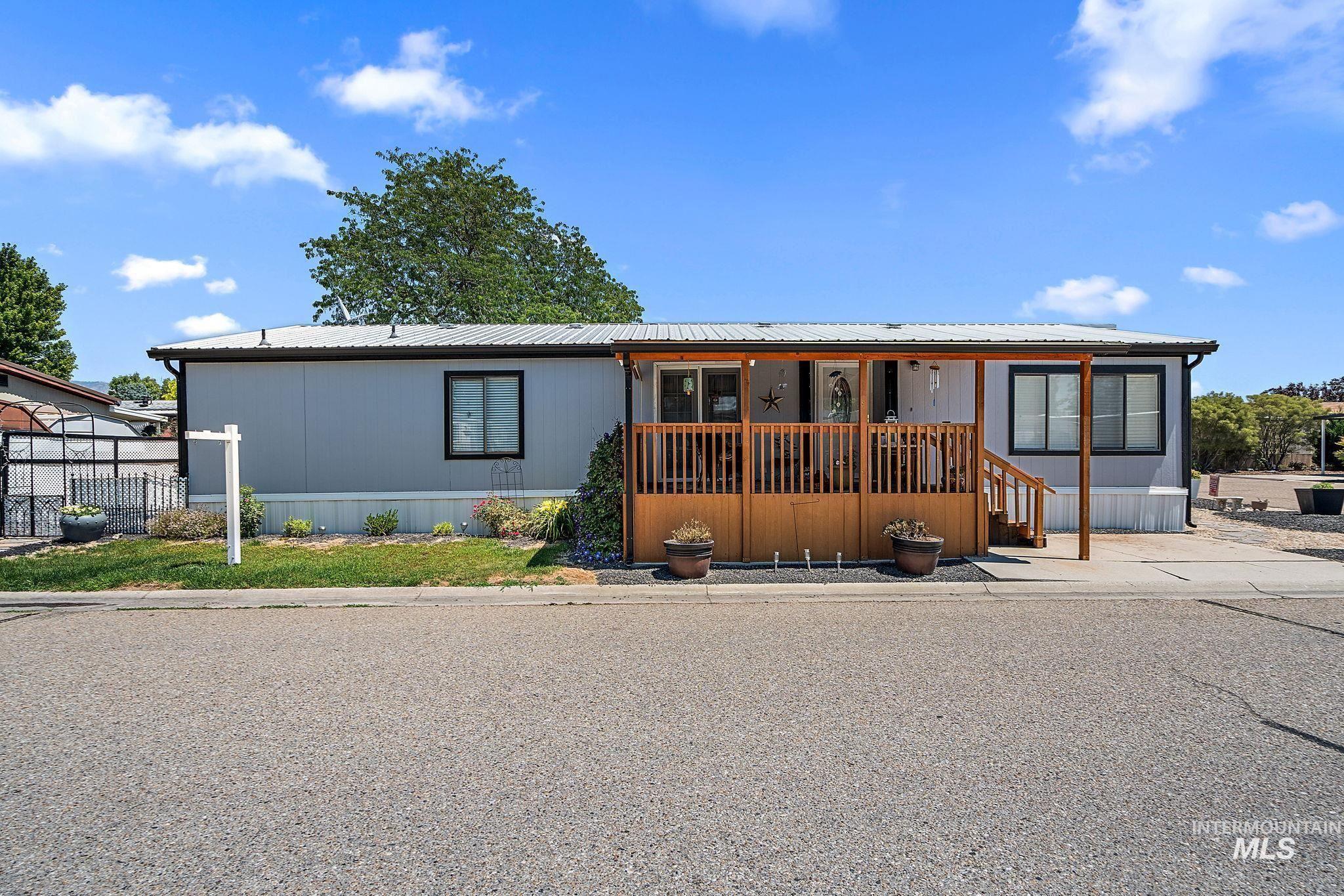 7098 Royal Glen Property Photo 24
