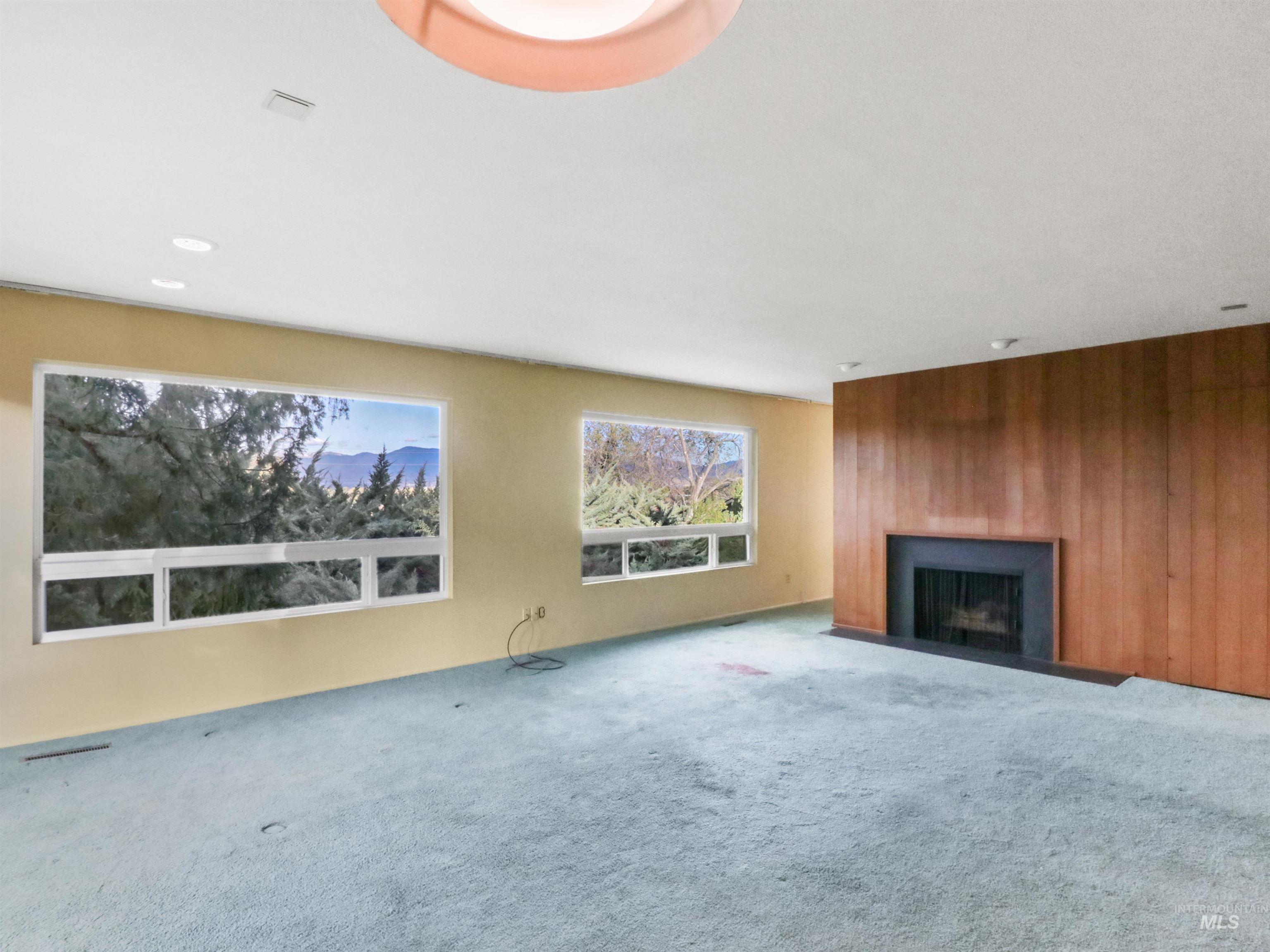 5100 W Bel Air St Property Photo 8