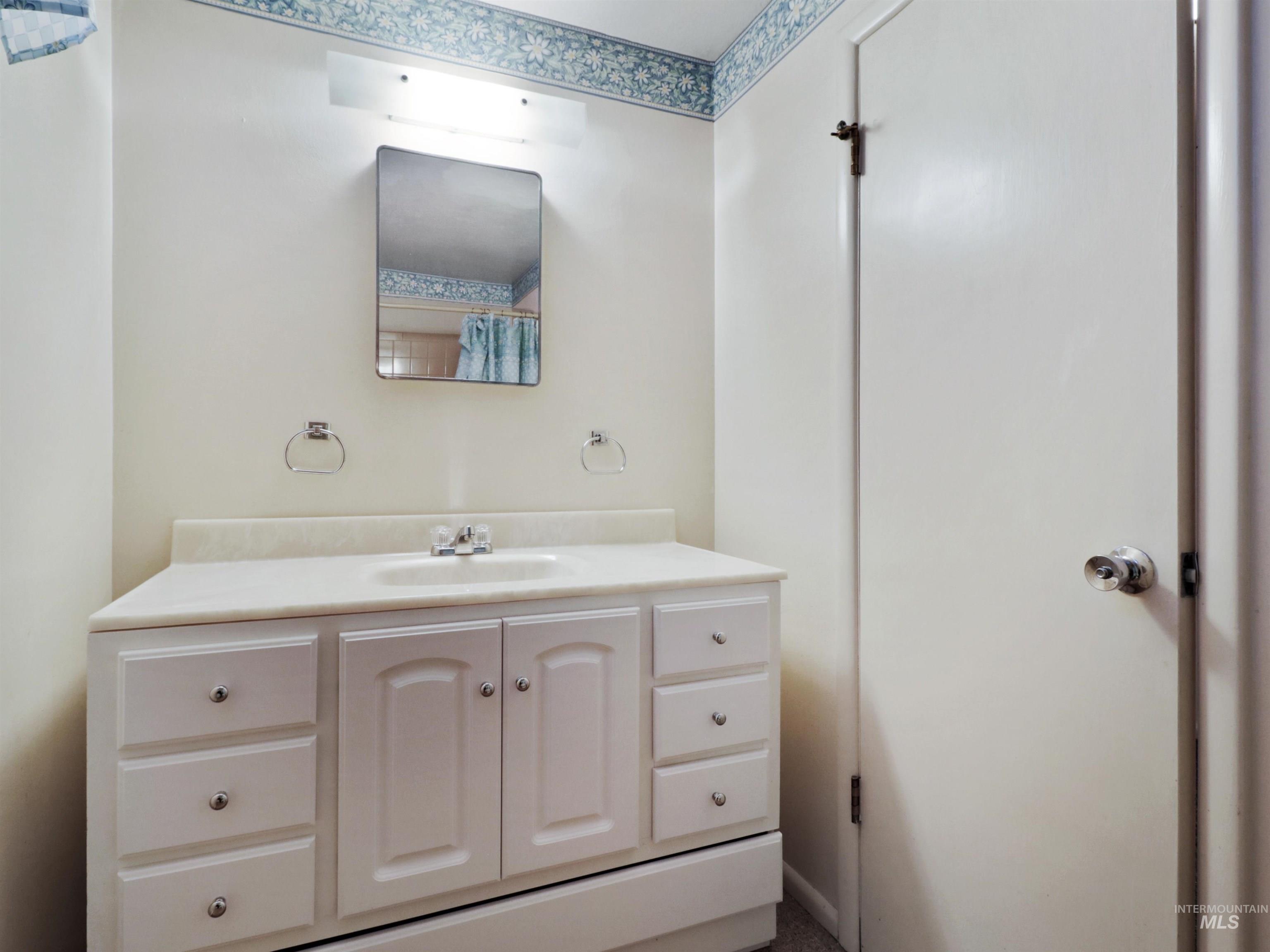 5100 W Bel Air St Property Photo 32