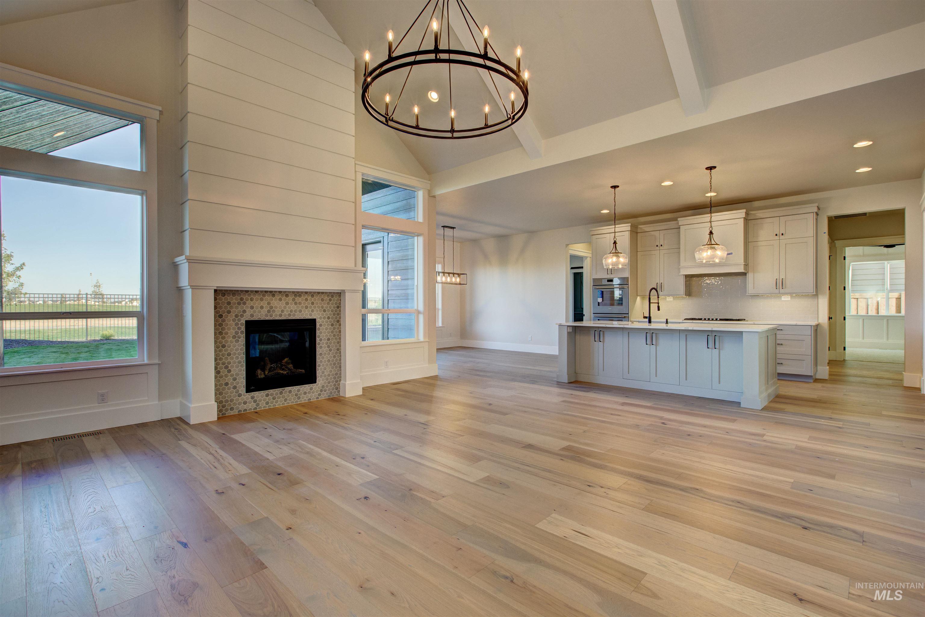 6620 S Mountaintop Way Property Photo 11
