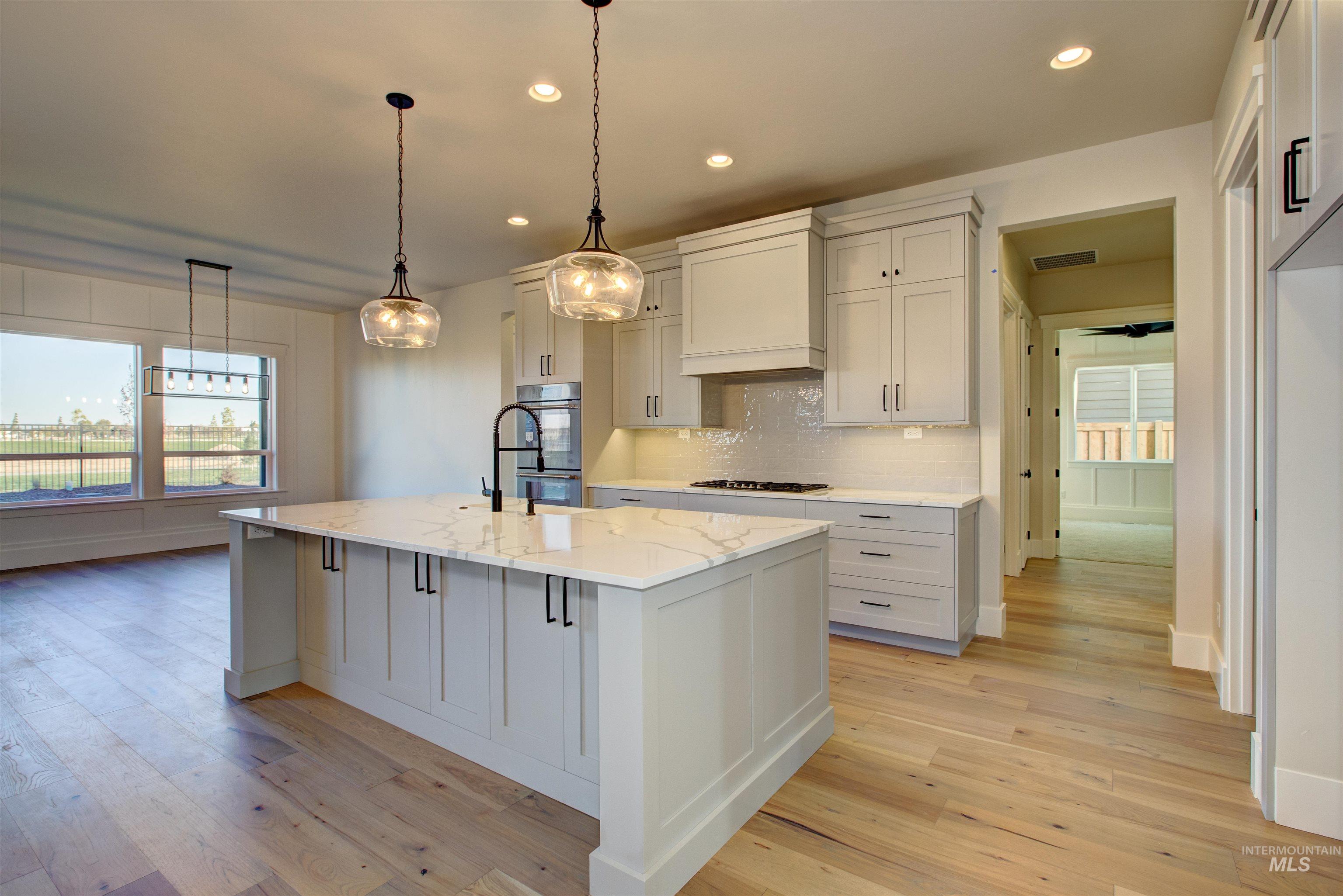 6620 S Mountaintop Way Property Photo 15