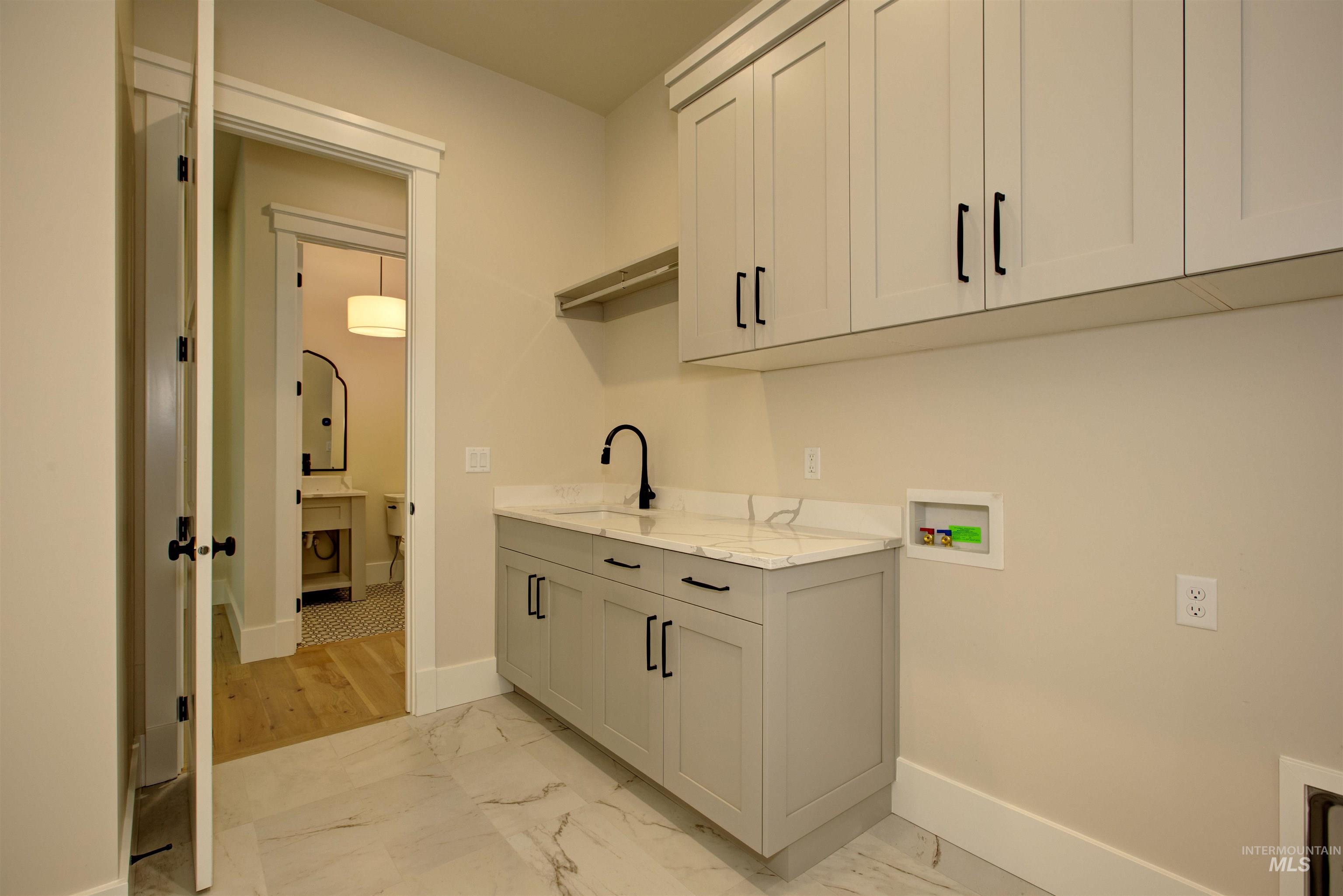 6620 S Mountaintop Way Property Photo 28