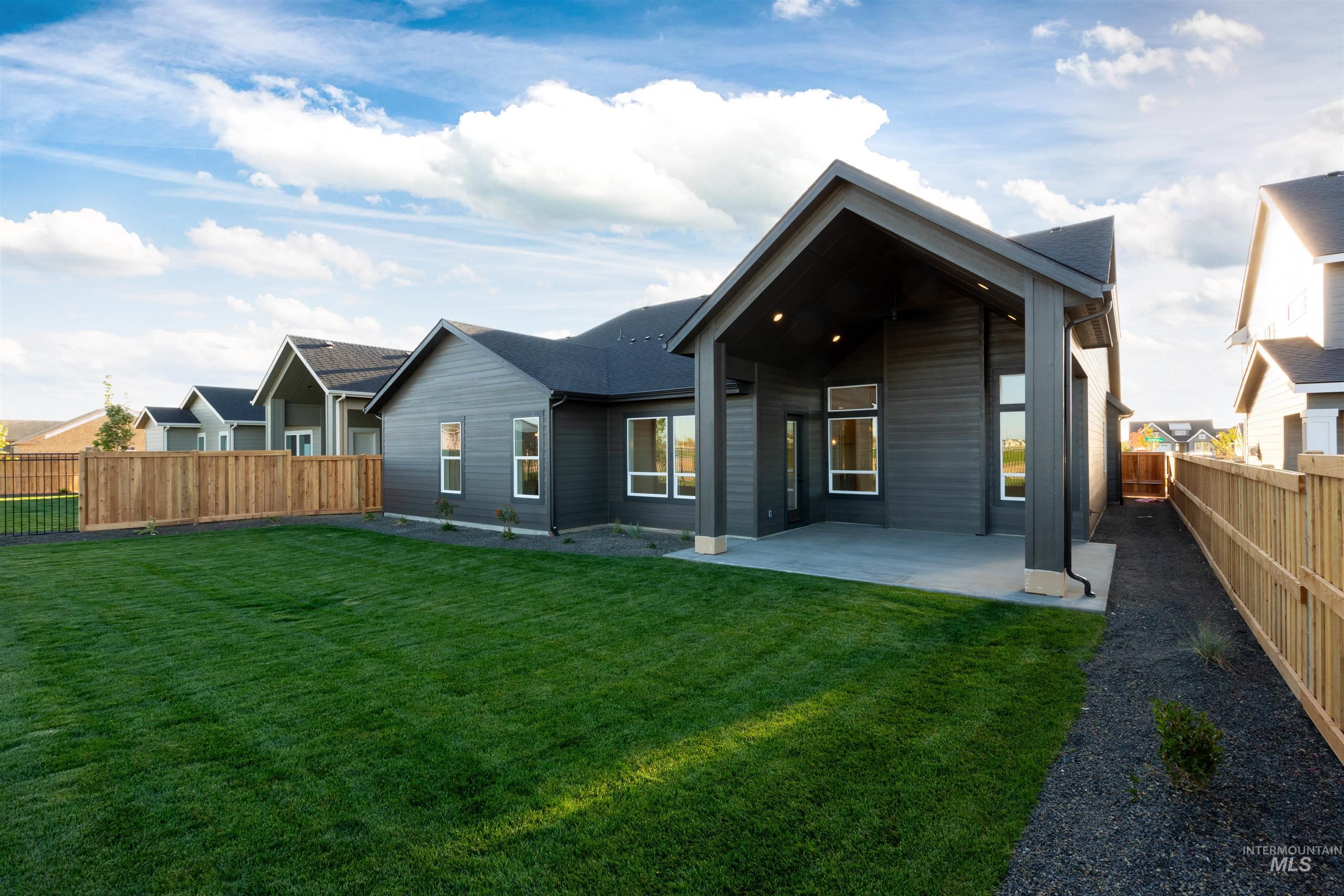 6620 S Mountaintop Way Property Photo 33
