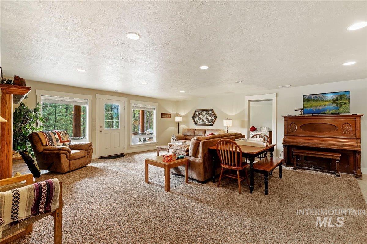 14 White Mesa Property Photo 10