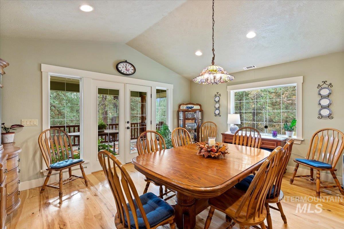 14 White Mesa Property Photo 11