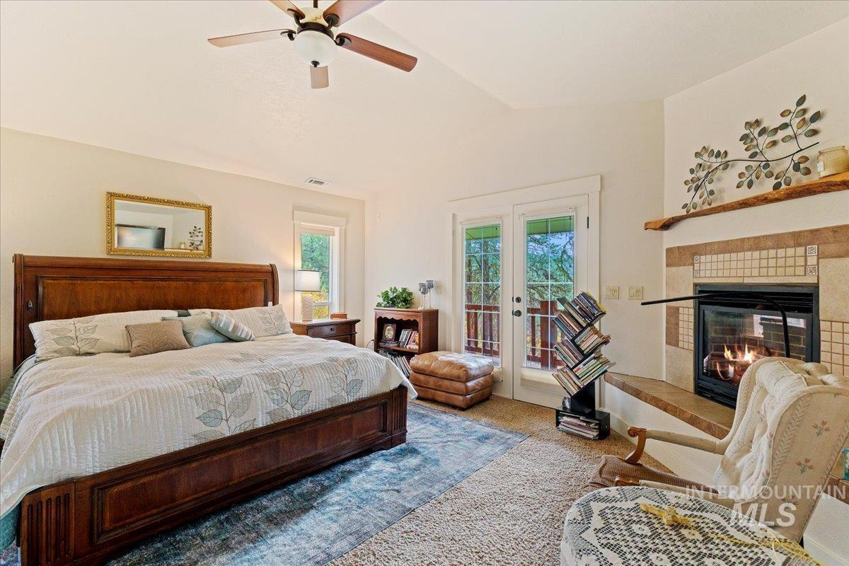 14 White Mesa Property Photo 18