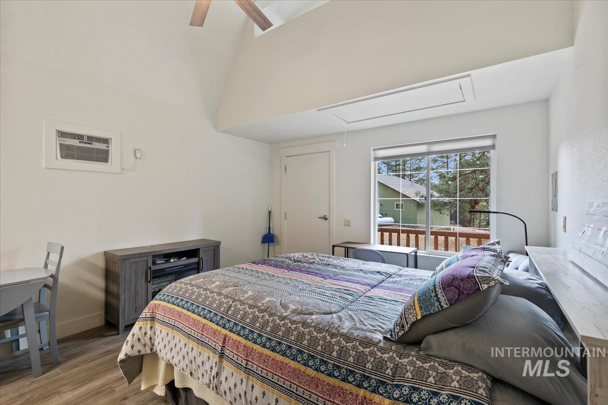 14 White Mesa Property Photo 24