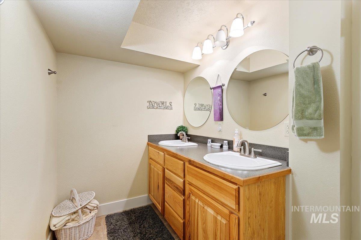 14 White Mesa Property Photo 30