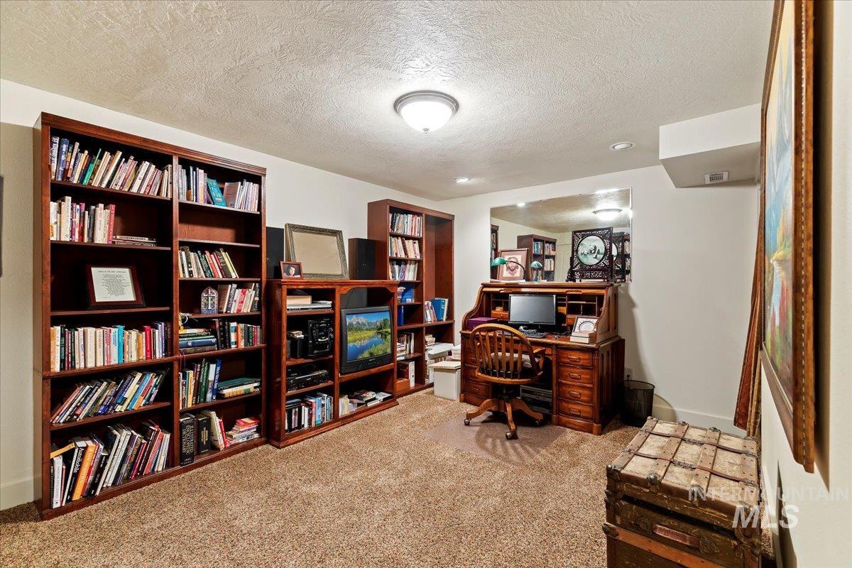 14 White Mesa Property Photo 31