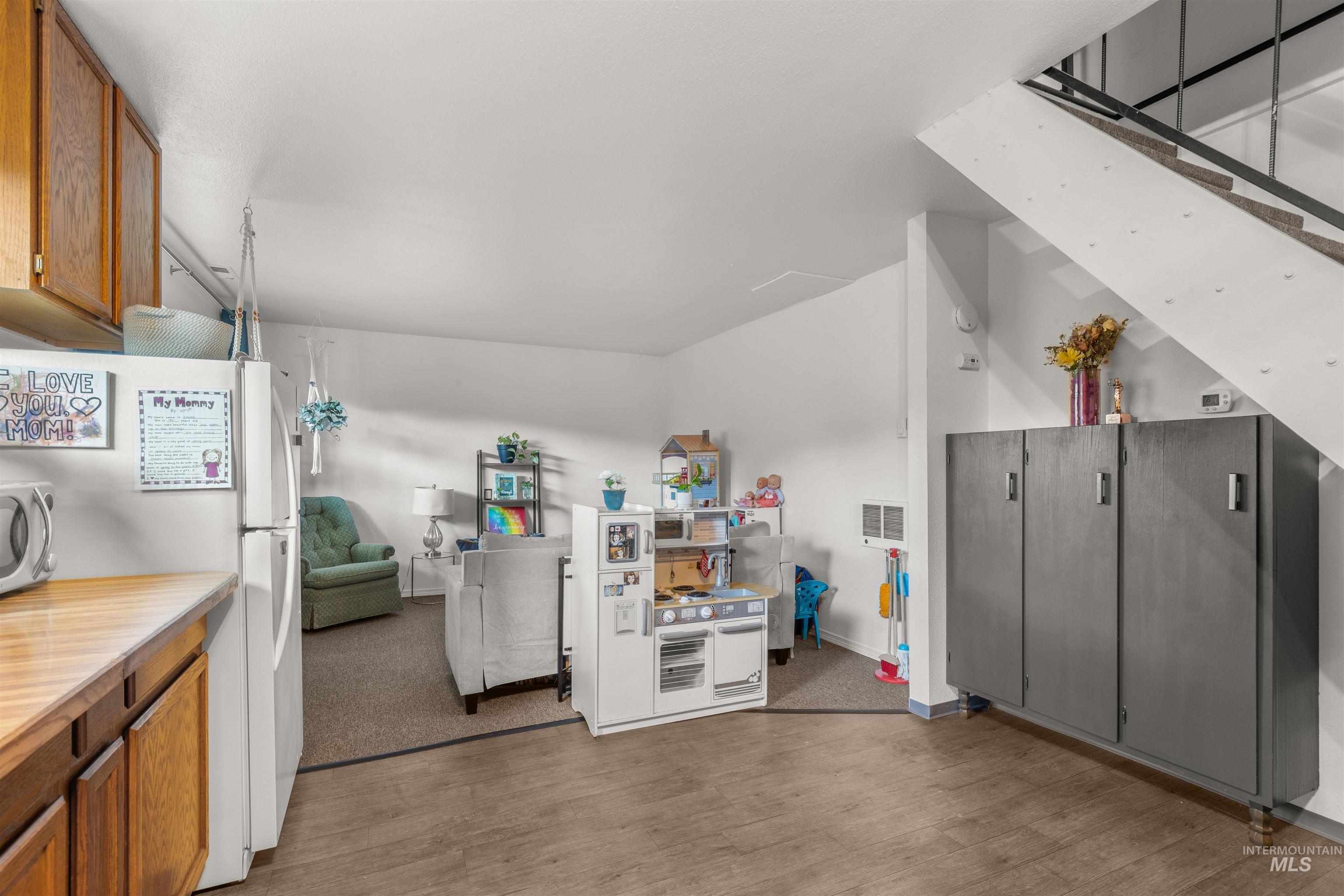 1380 Elm Street Property Photo 7