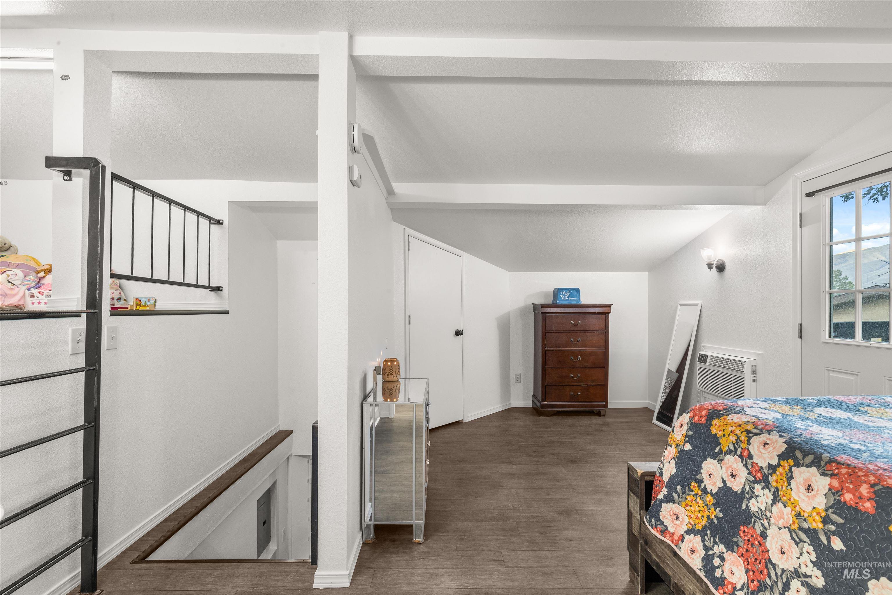 1380 Elm Street Property Photo 10