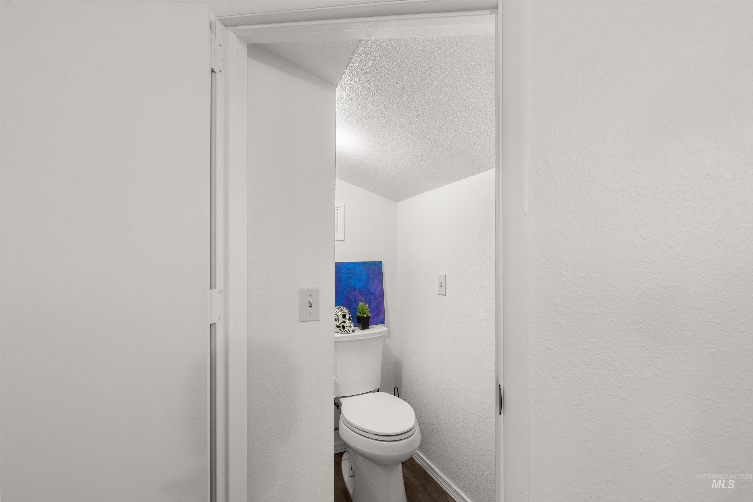 1380 Elm Street Property Photo 11