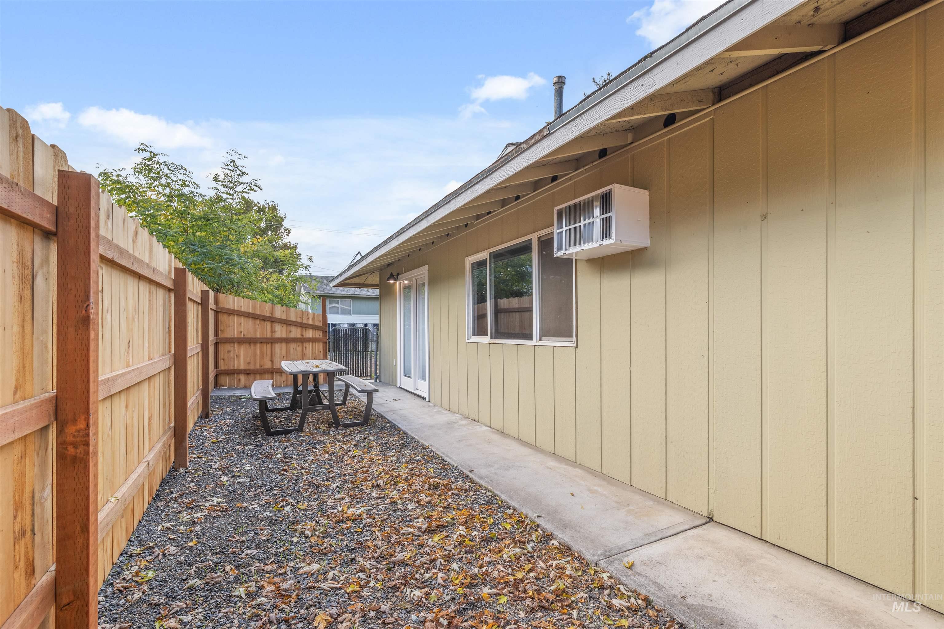 1380 Elm Street Property Photo 26