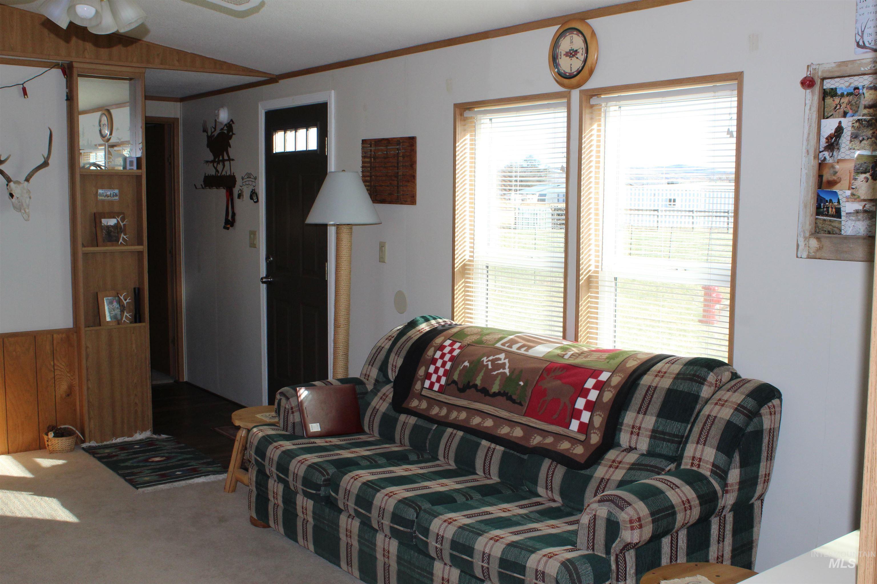 1303 Florence Dr Property Photo 3