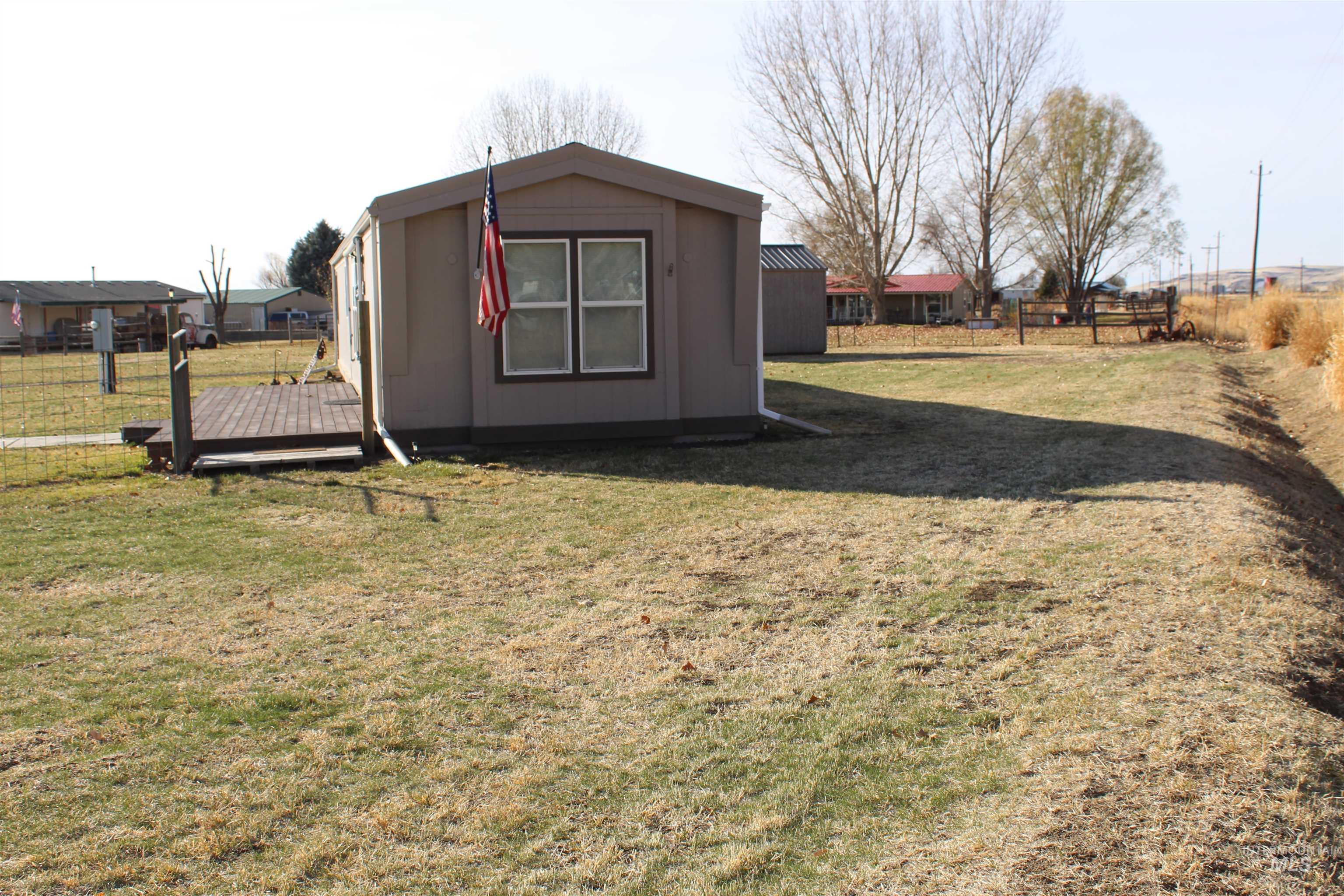 1303 Florence Dr Property Photo 28