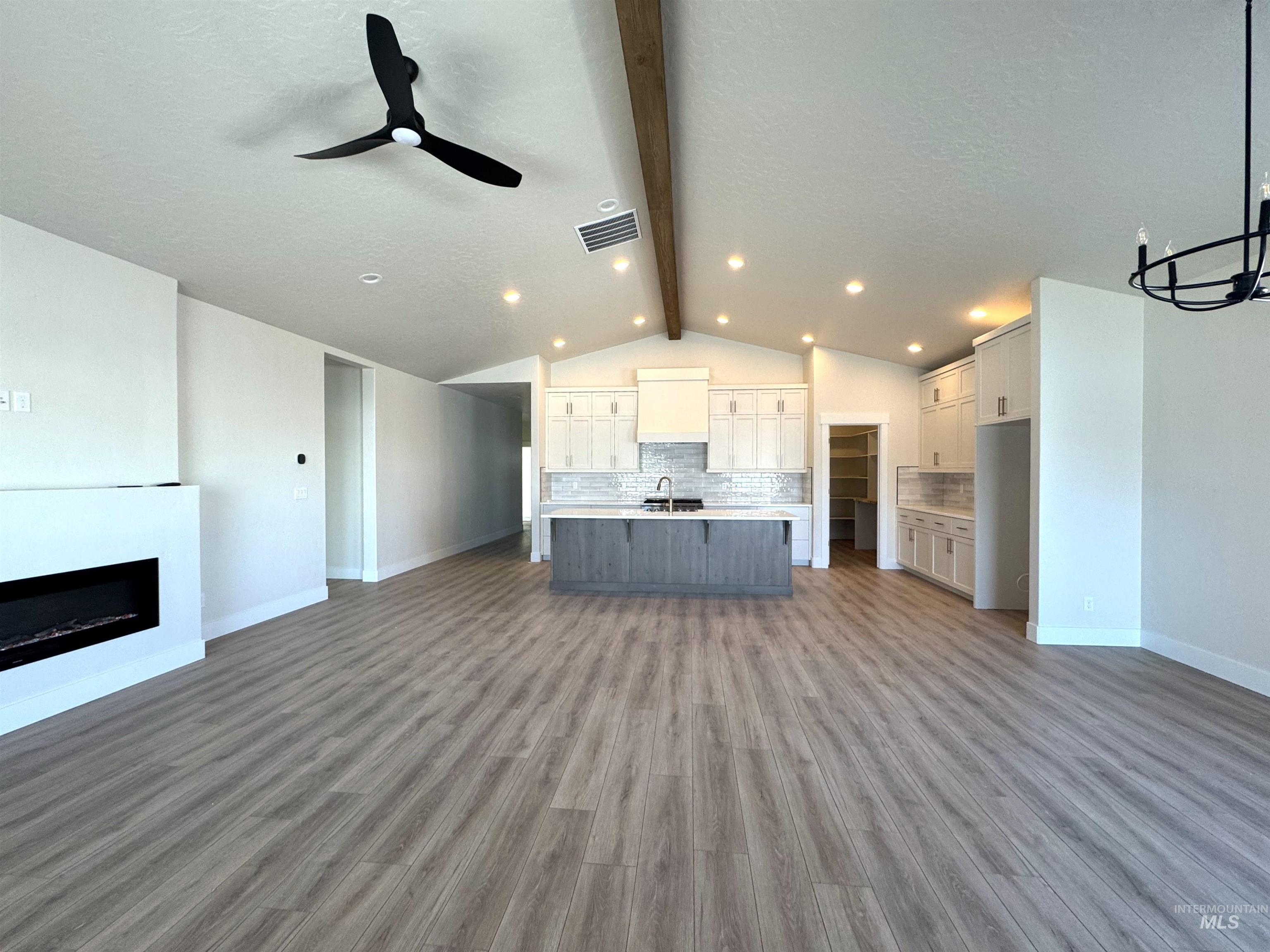 204 Pronghorn Property Photo 10
