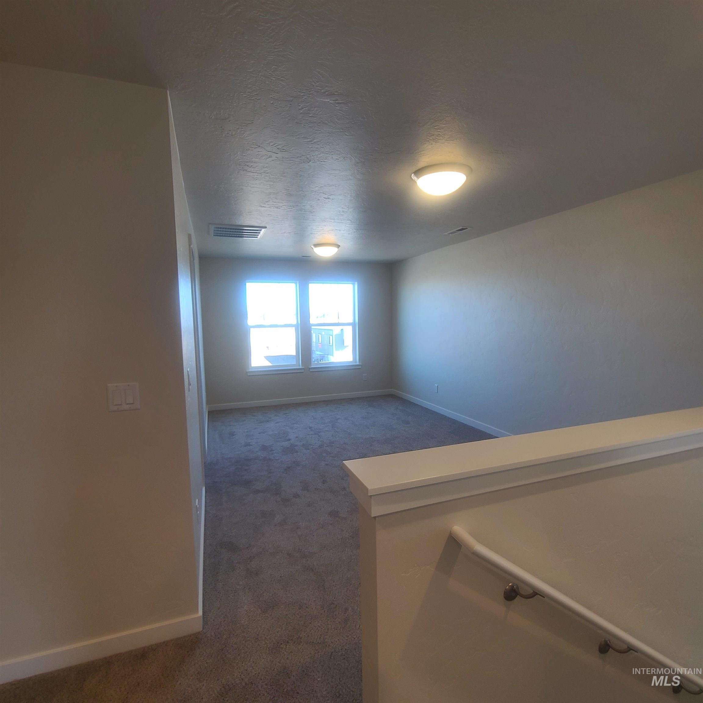 219 W Willow Dale Dr. Property Photo 16