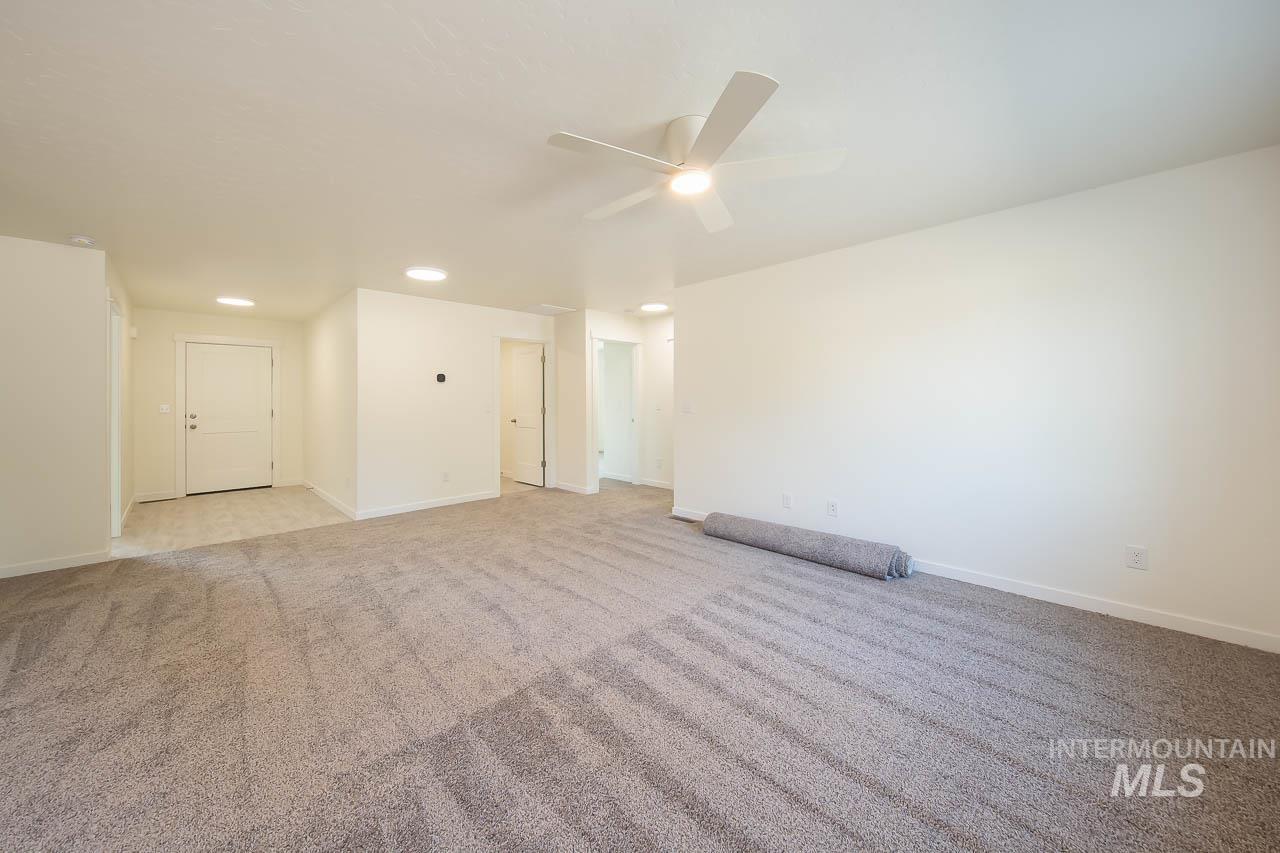 1641 Regency Way Property Photo 3
