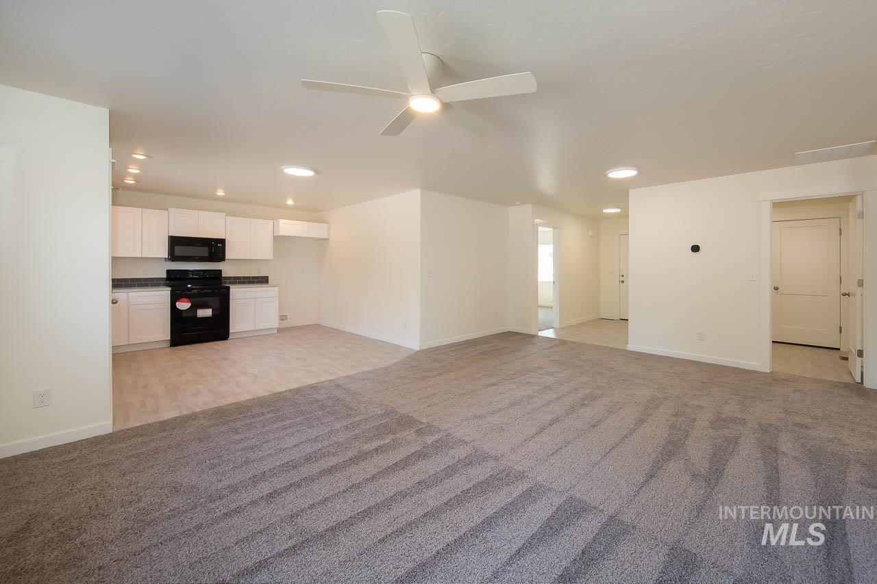 1641 Regency Way Property Photo 4
