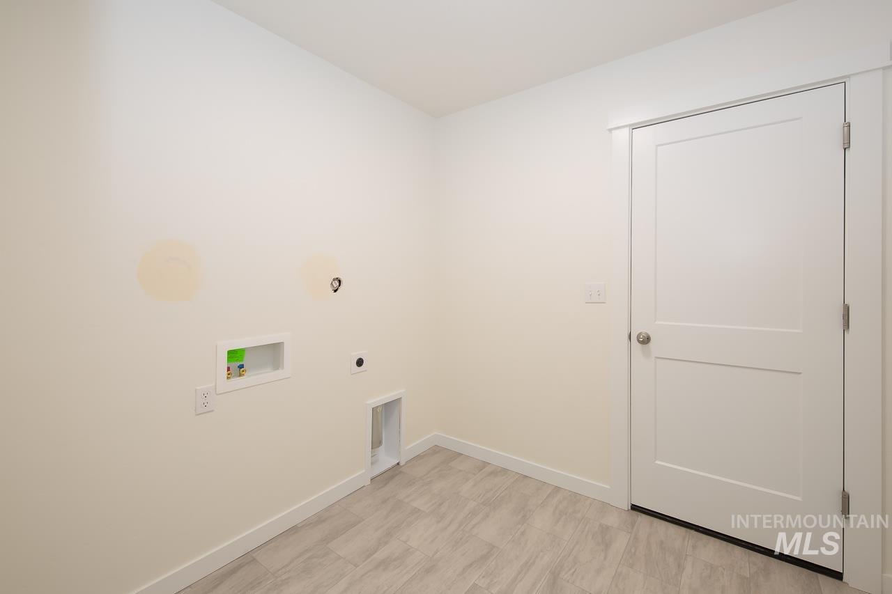 1641 Regency Way Property Photo 9