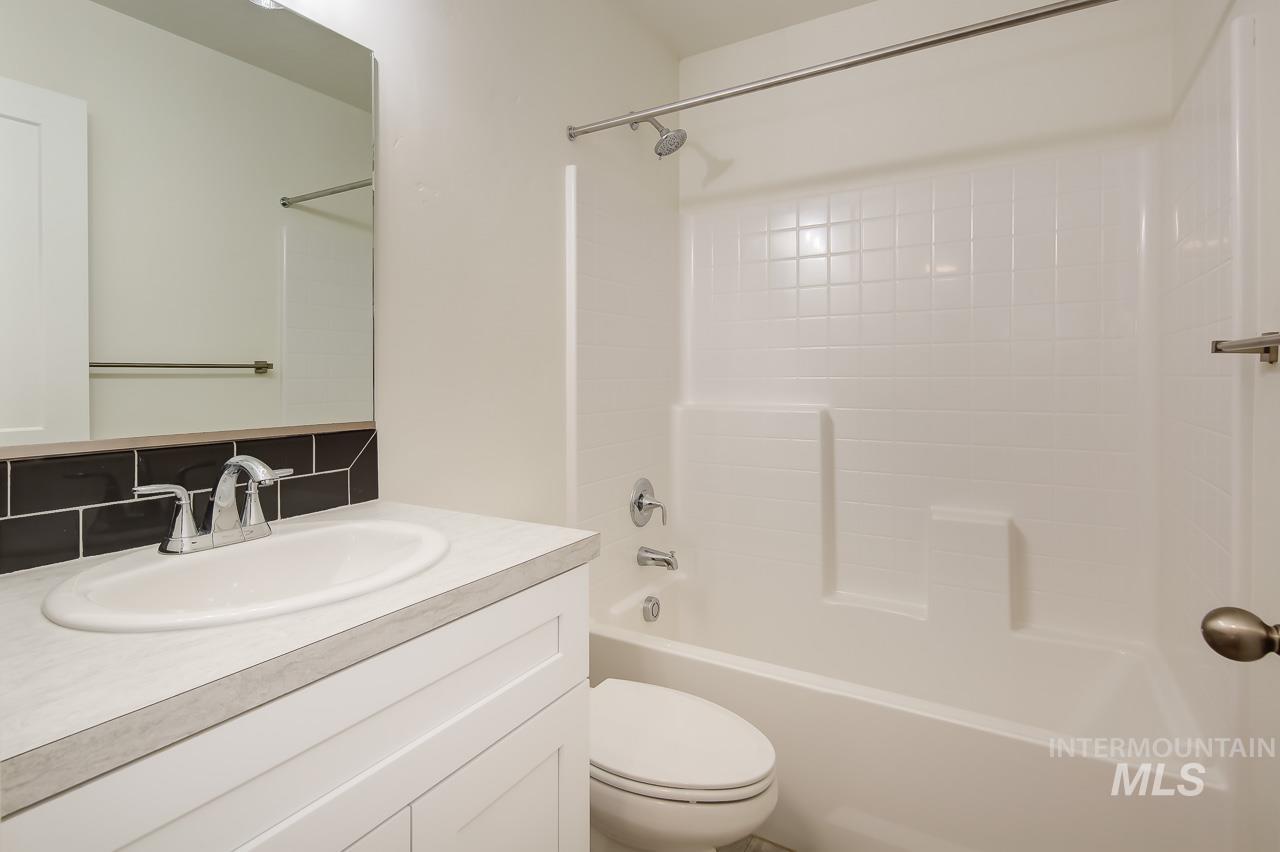 1641 Regency Way Property Photo 13