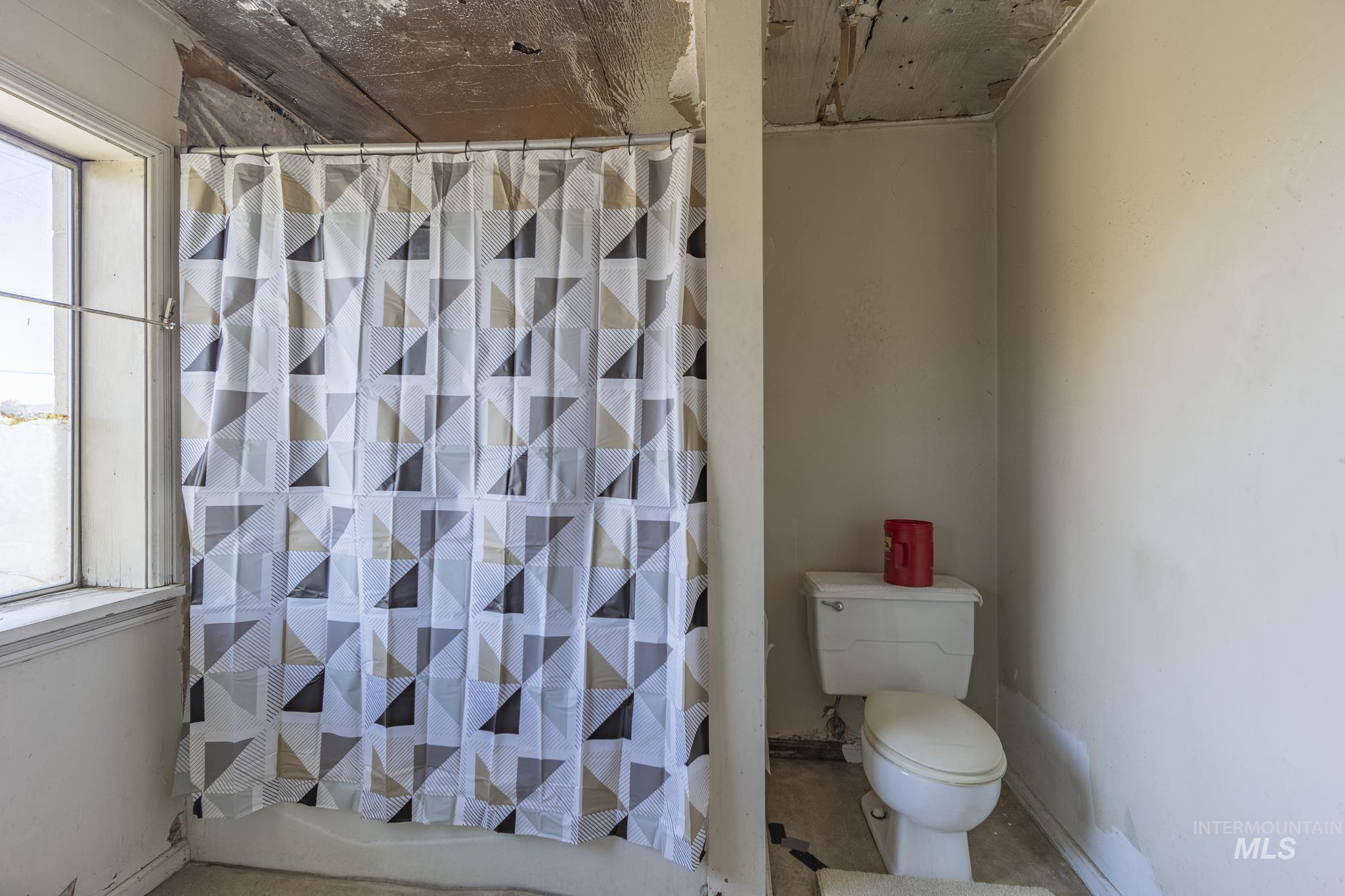 702 N D Street Property Photo 29