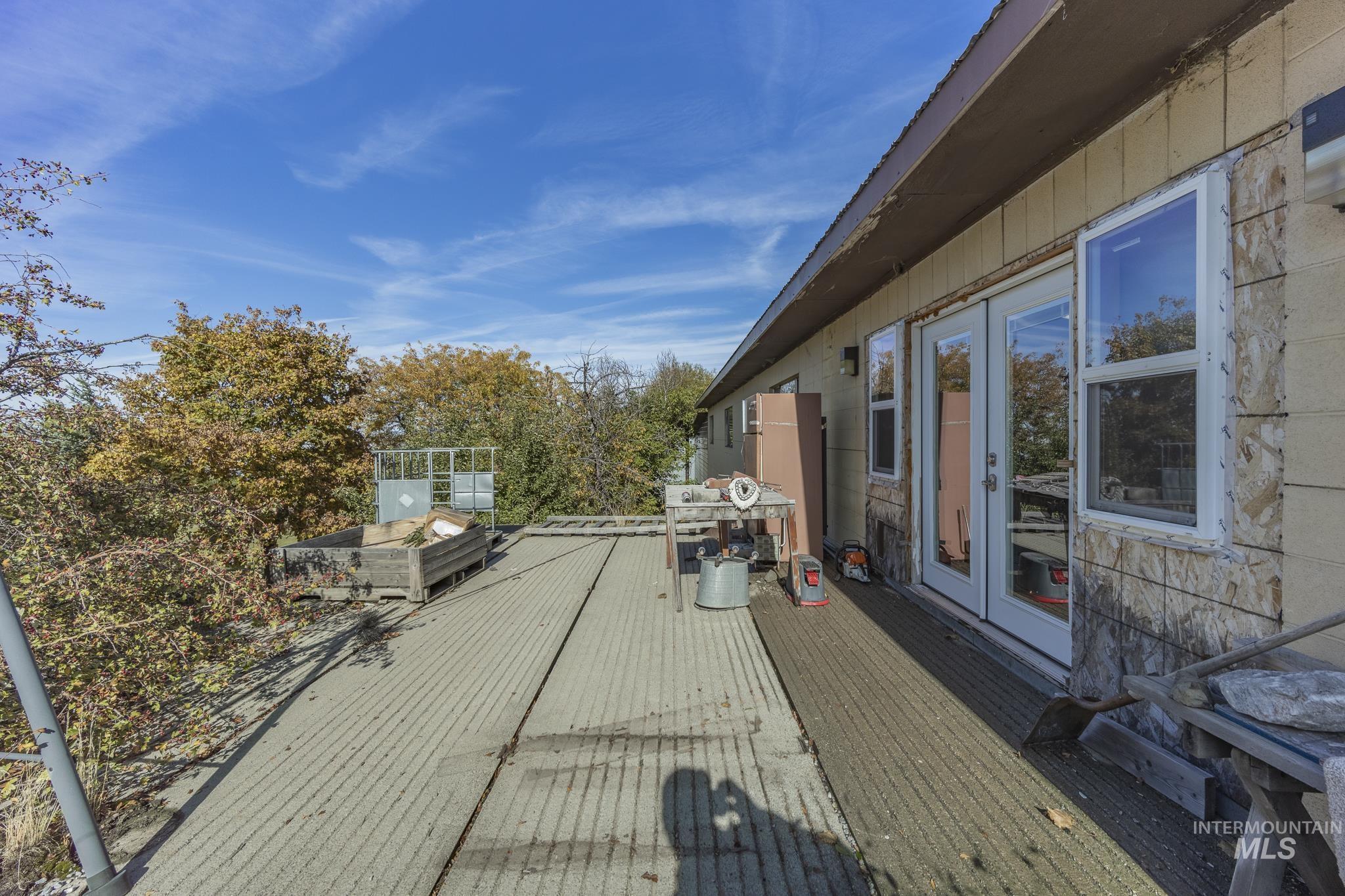 702 N D Street Property Photo 48