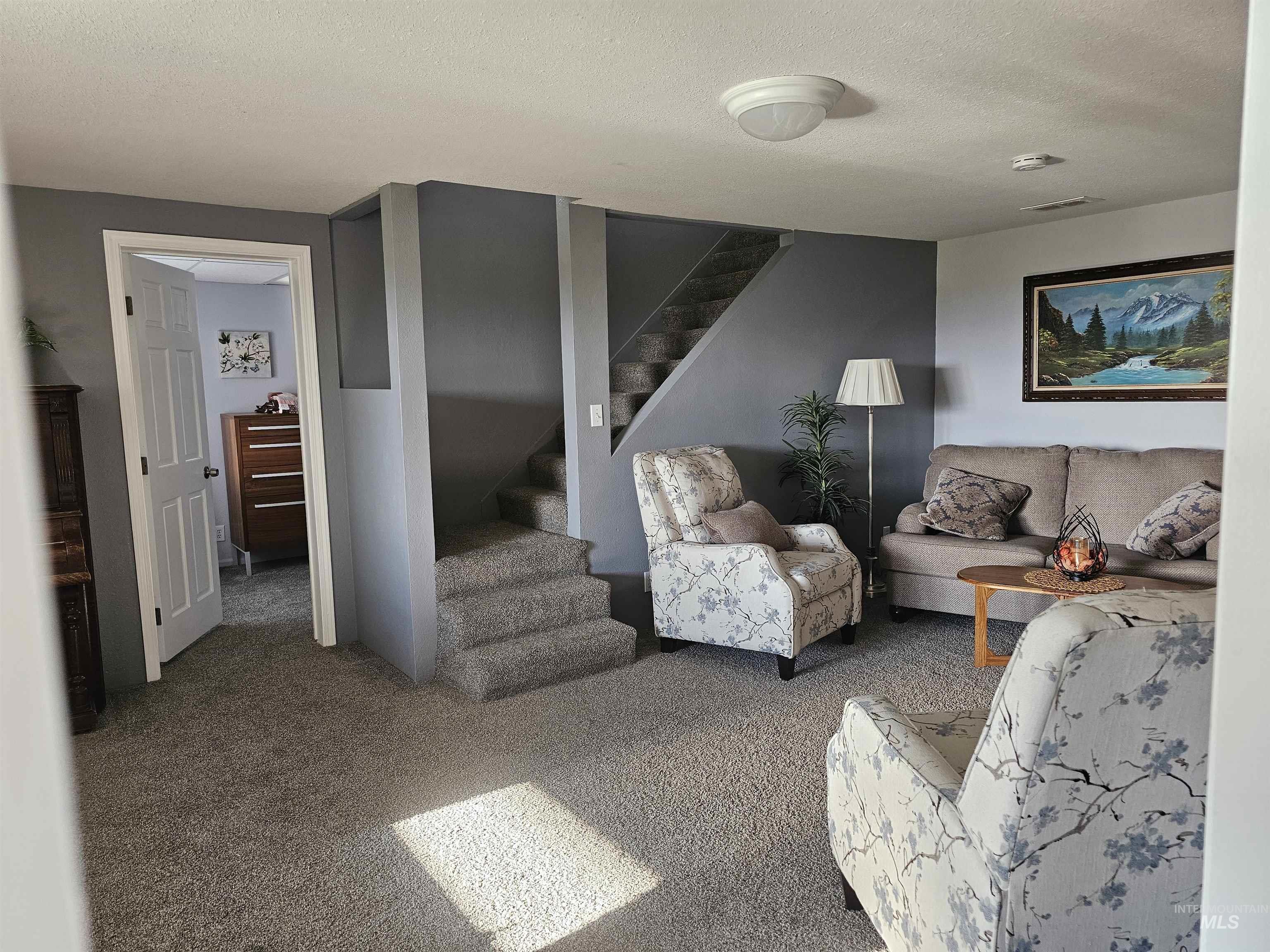 716 Hughes Drive Property Photo 17