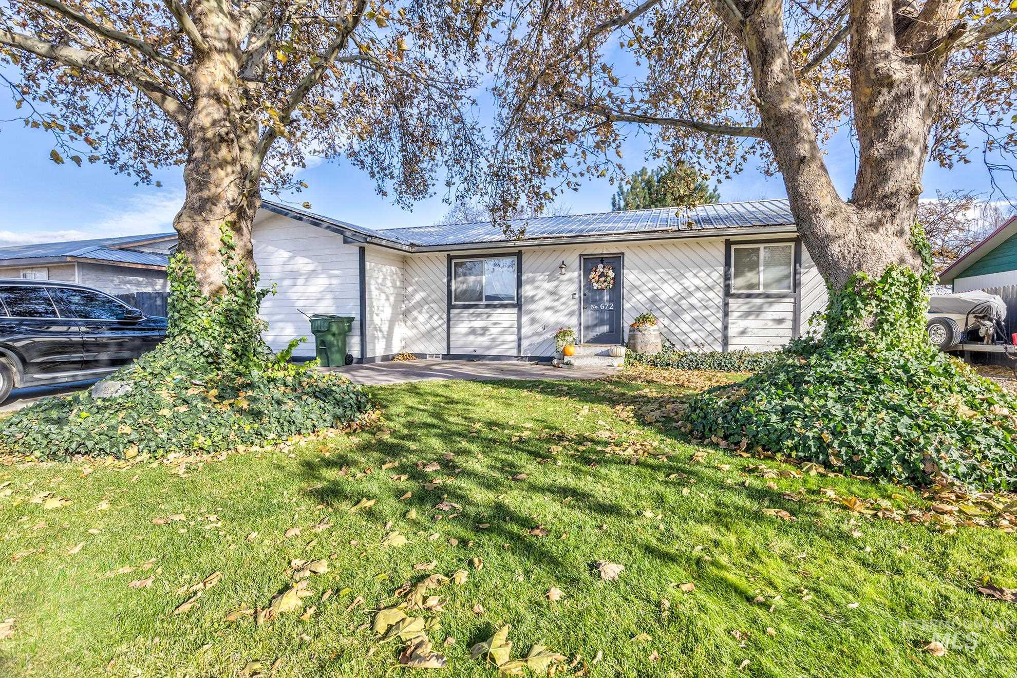 672 Nw 16th Street Property Photo 1