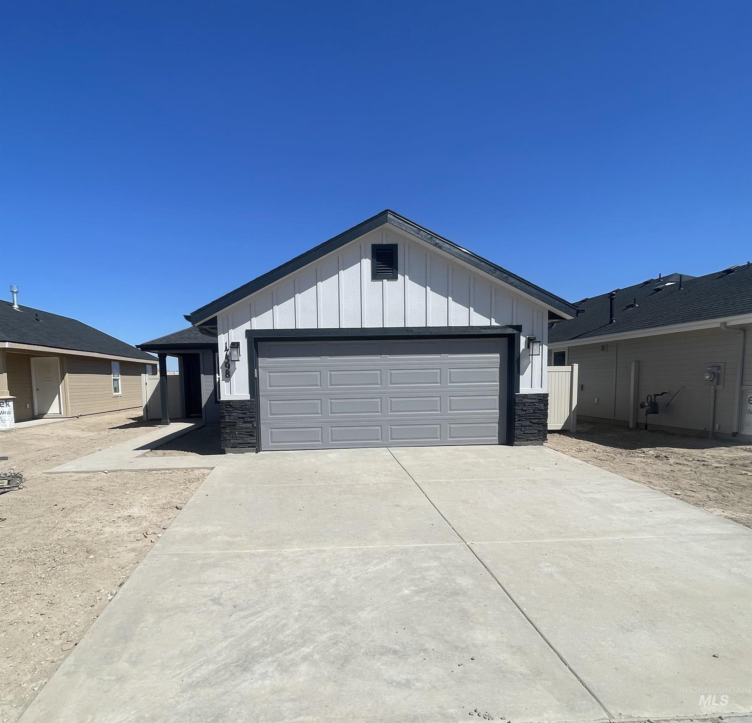 17598 Mason Ridge Way Property Photo 1