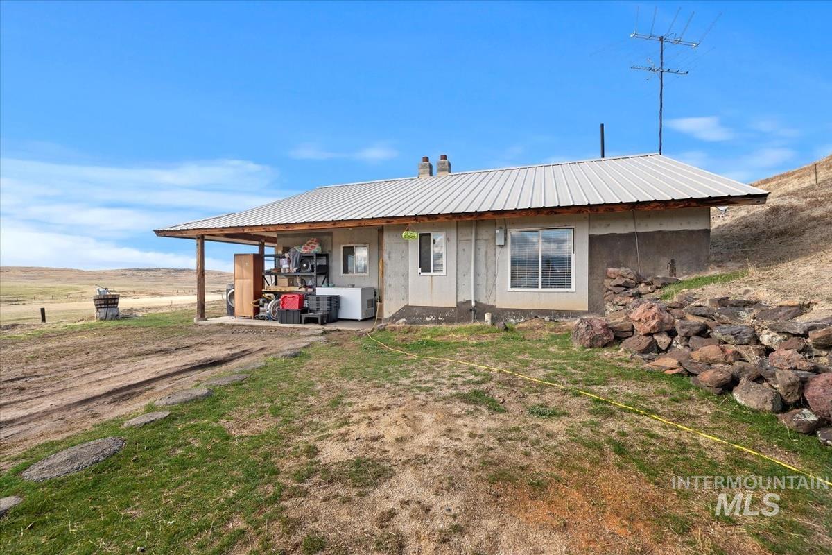 2235 Hog Flat Lane