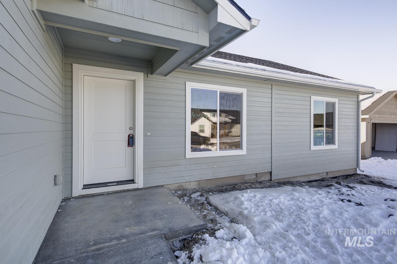 1671 Regency Way Property Photo 2