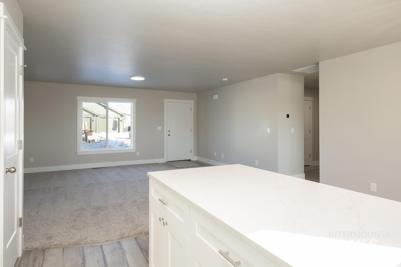 1671 Regency Way Property Photo 9