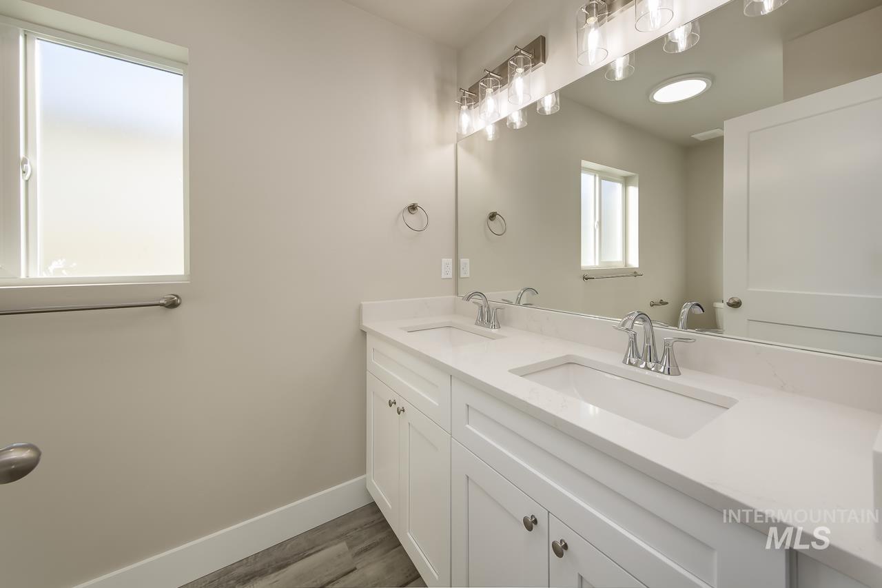1671 Regency Way Property Photo 24