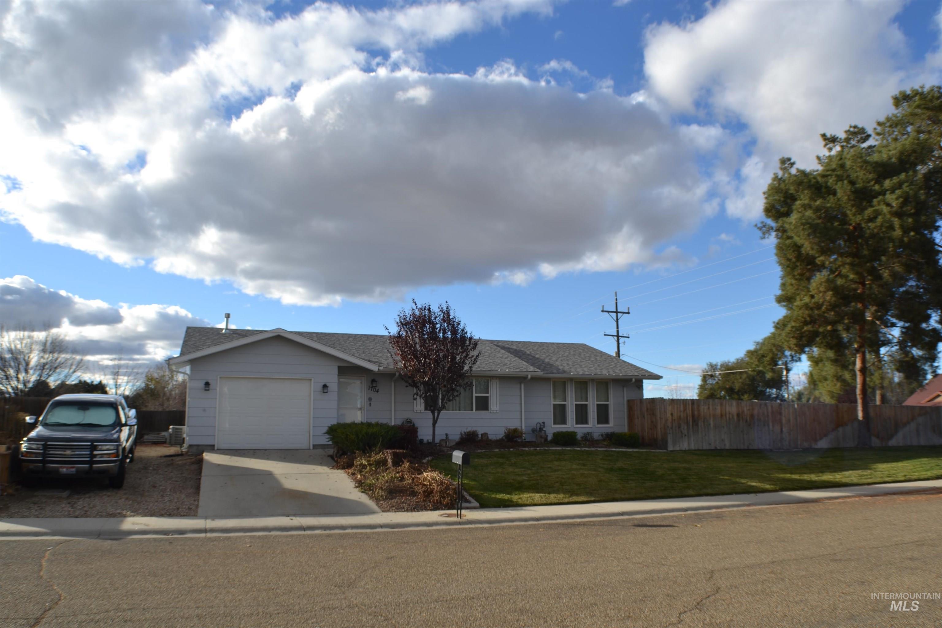 1704 Carol Ave Property Photo 2