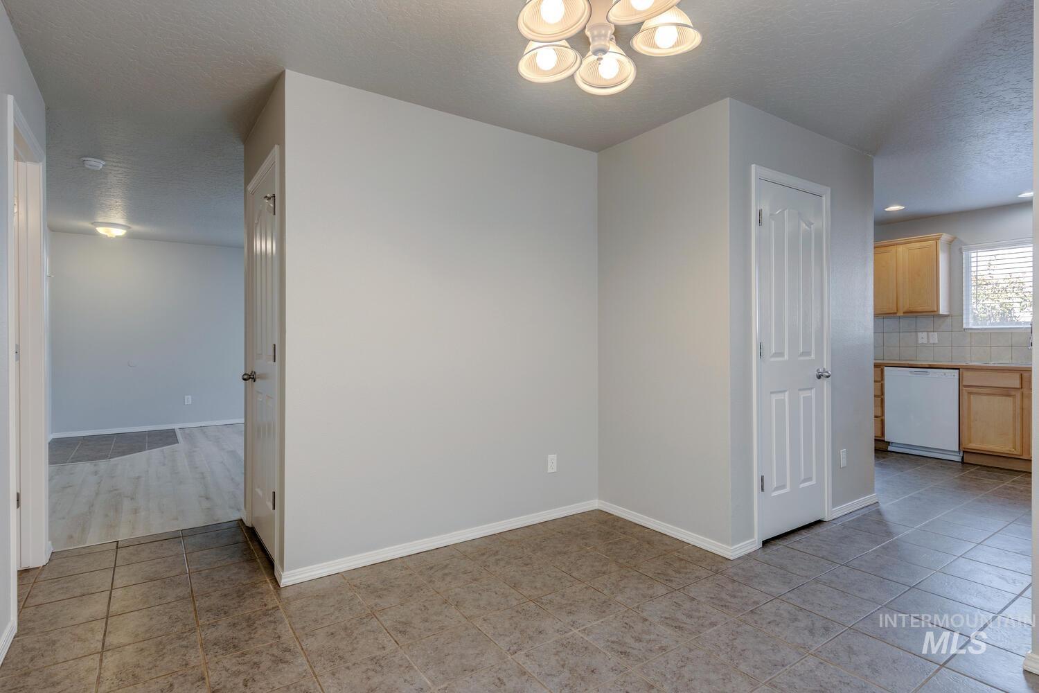 9128 Lillywood Property Photo 12