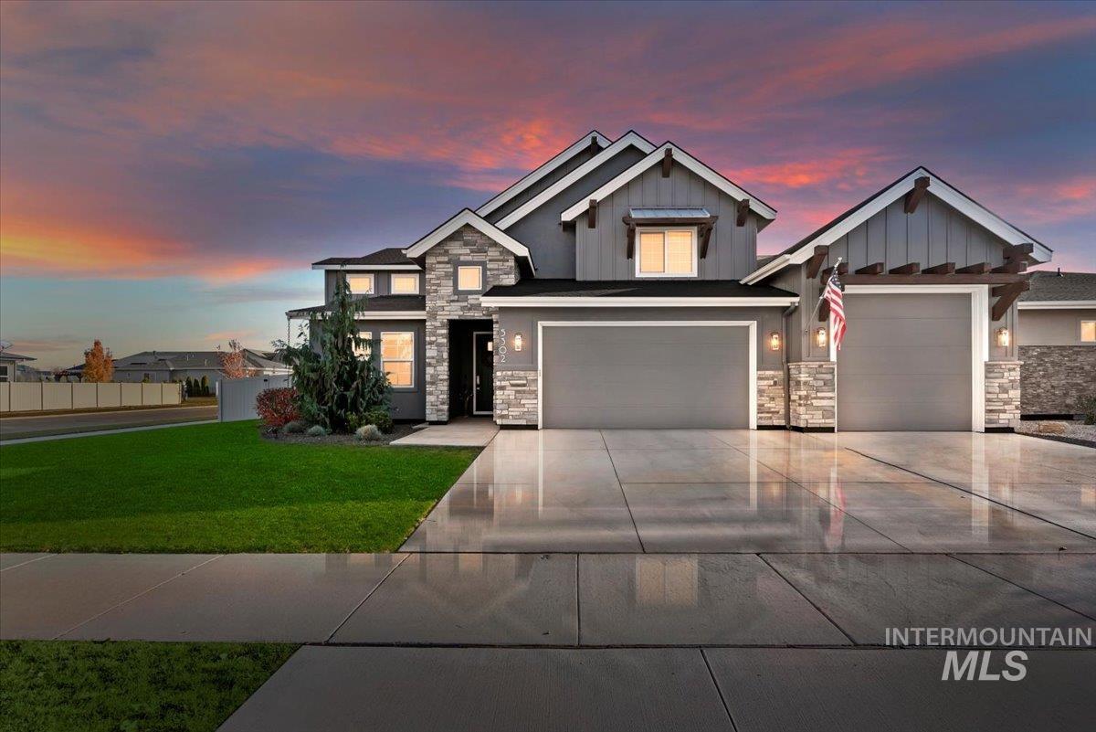 5302 S Montague Way Property Photo